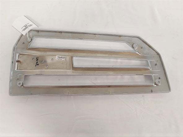 Western Star LH Air Intake Bezel w/o Logo - P/N  17-19332-000 (6727674691670)