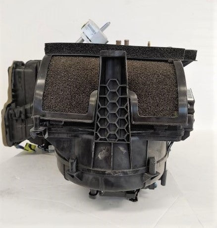 *Damaged Bracket* Valeo Freightliner Cascadia P3 Front HVAC - P/N: A2260633002 (6728224866390)