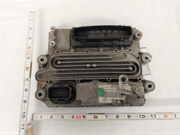 Used Detroit Diesel EMC ECU Computer Module - P/N A 001 446 28 35 (8117482553660)