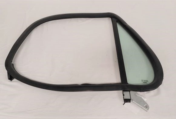 Freightliner Cascadia P3 RH Front Wing Door Vent Window - P/N  18-53293-001 (6744041259094)