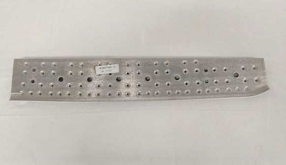 Used Freightliner RH Tread Plate Panel - P/N: 18-40471-001 (6754993602646)