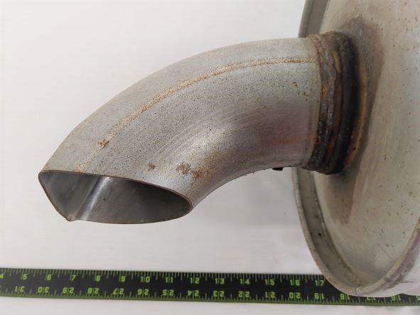 Used Freightliner 11" Outer Diameter Horizontal Muffler - P/N: 04-19936-000 (6757160517718)