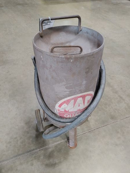 Used Mac Quality Tools (Est. 90lb) Portable Sand Blaster Model # 1222-156 (6778736214102)