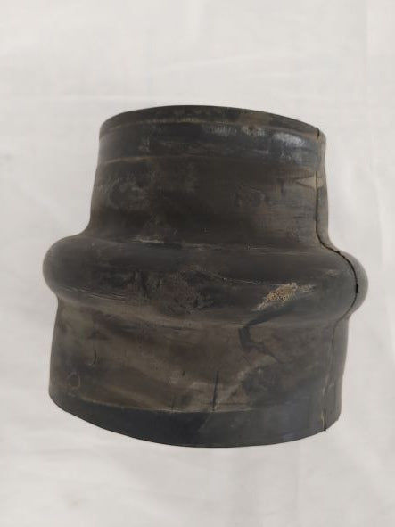 Used Freightliner Rubber Adapter - P/N: 218-987 (6786087944278)