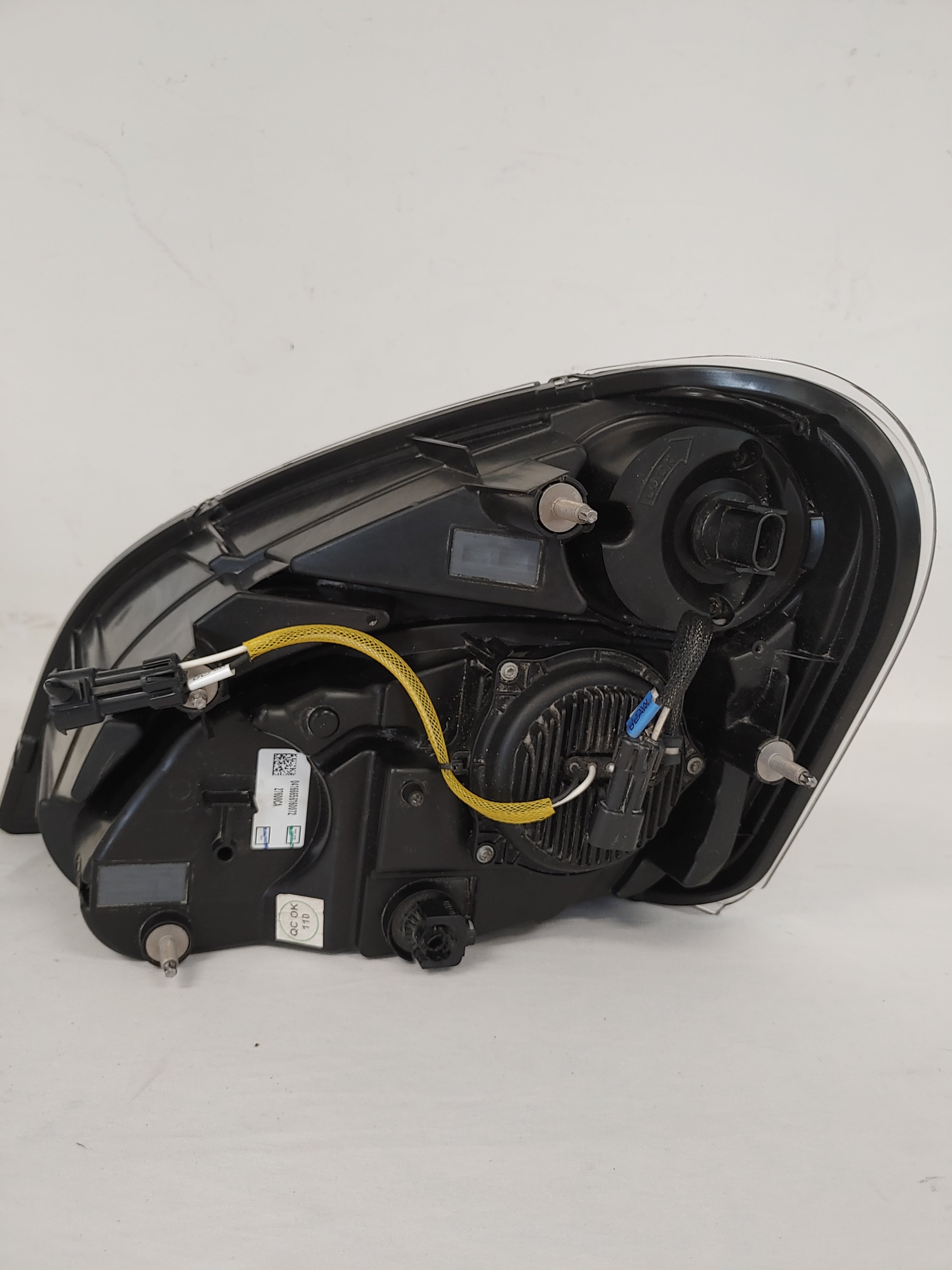 Used Freightliner Cascadia RH LED Headlamp - P/N: TL  27600CA, A66-10064-001 (6797609107542)