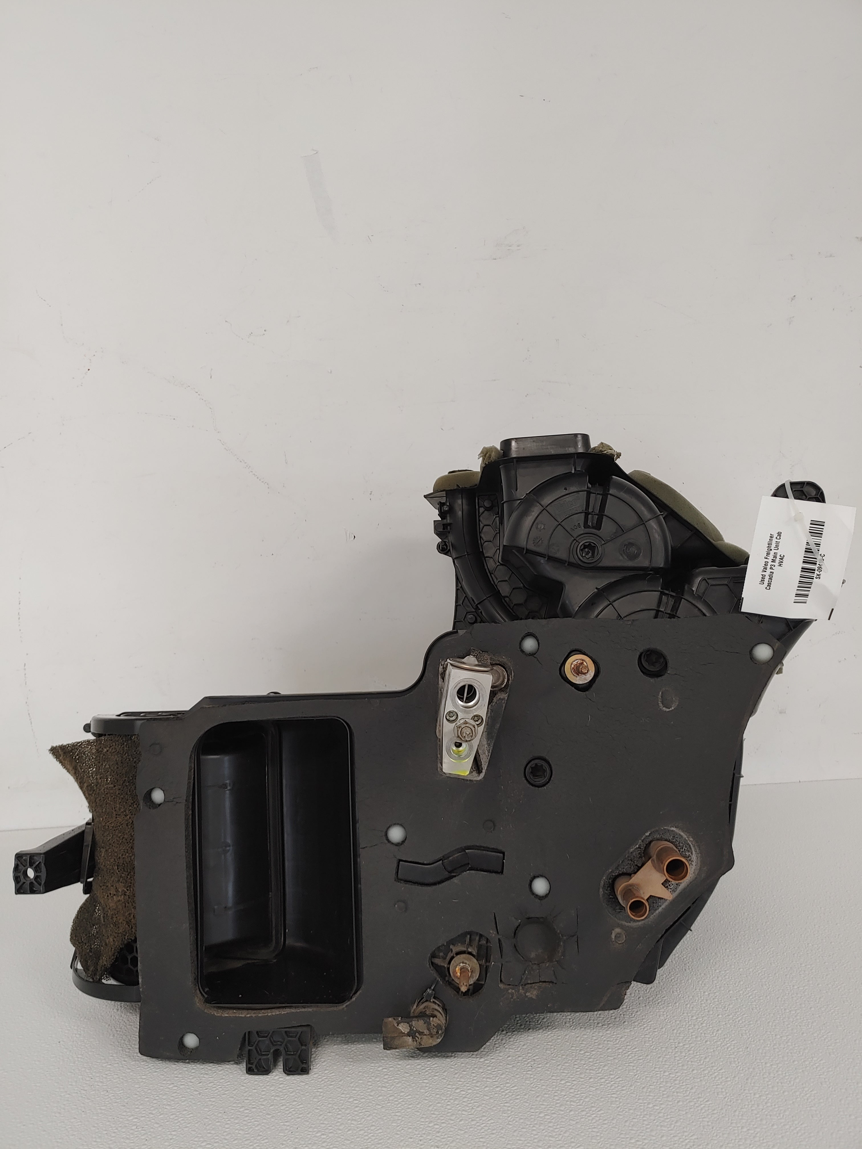 Used Valeo Freightliner Cascadia P3 Main Unit Cab HVAC - P/N: A22-60633-001 (6810576715862)