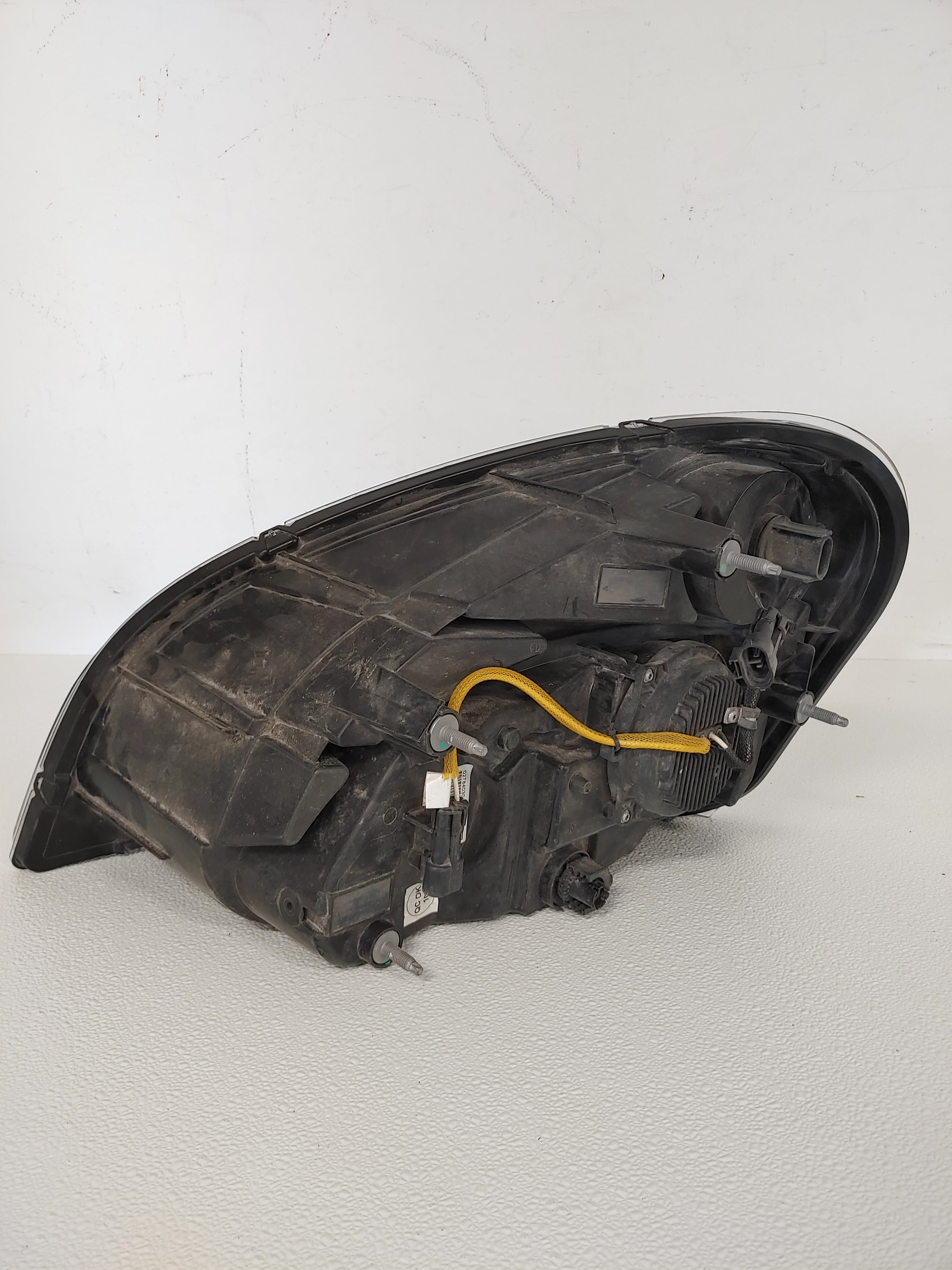 Used Freightliner P3 RH LED SAE Headlamp - P/N: A66-06166-001 (6802389303382)