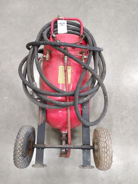 Used BADBOY Pressurized Portable Sand Blaster (Est. 250 lb) (6810578288726)