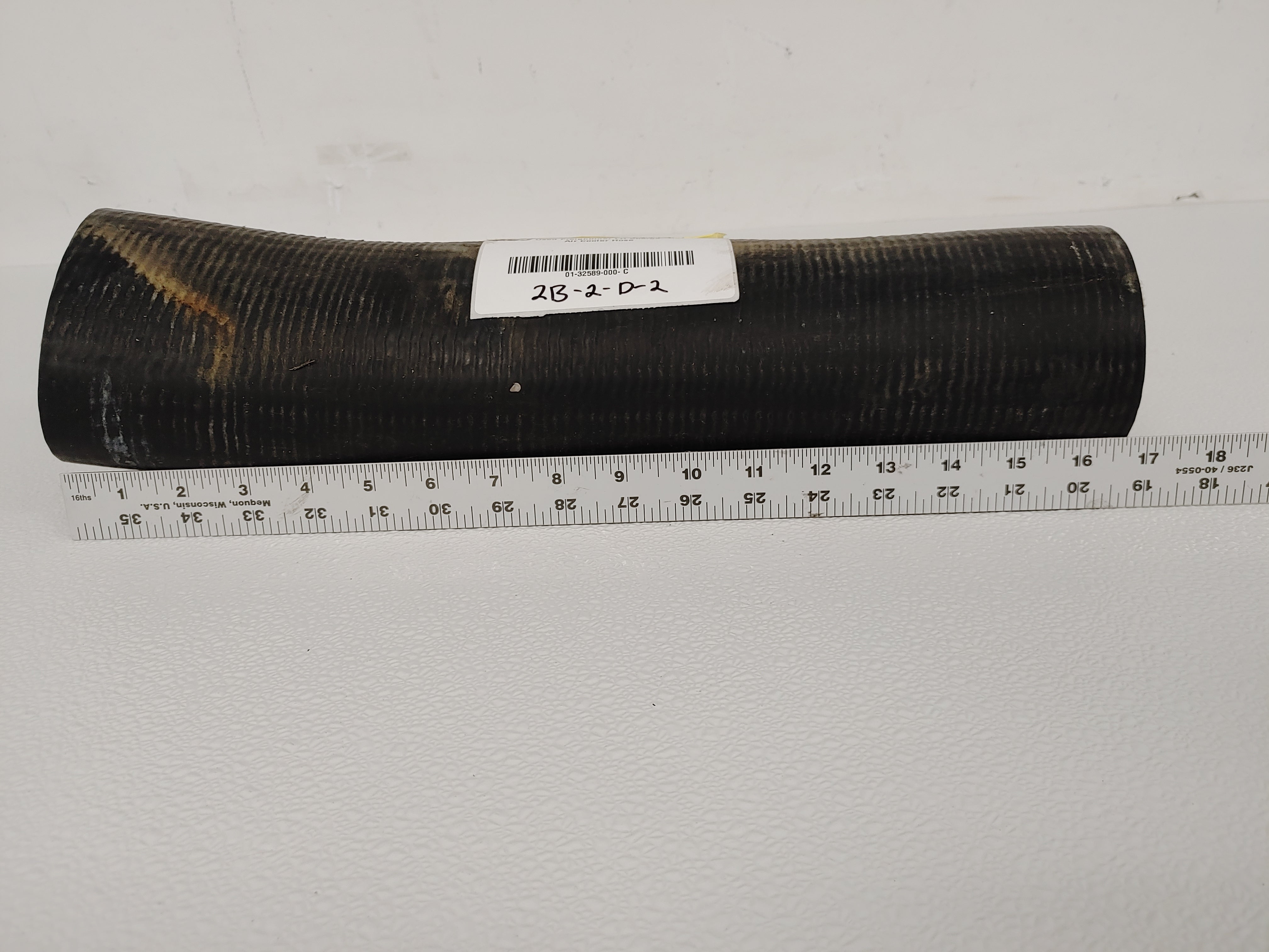 Used Freightliner LH Charge Air Cooler Hose - P/N: 01-32589-000 (6807714332758)