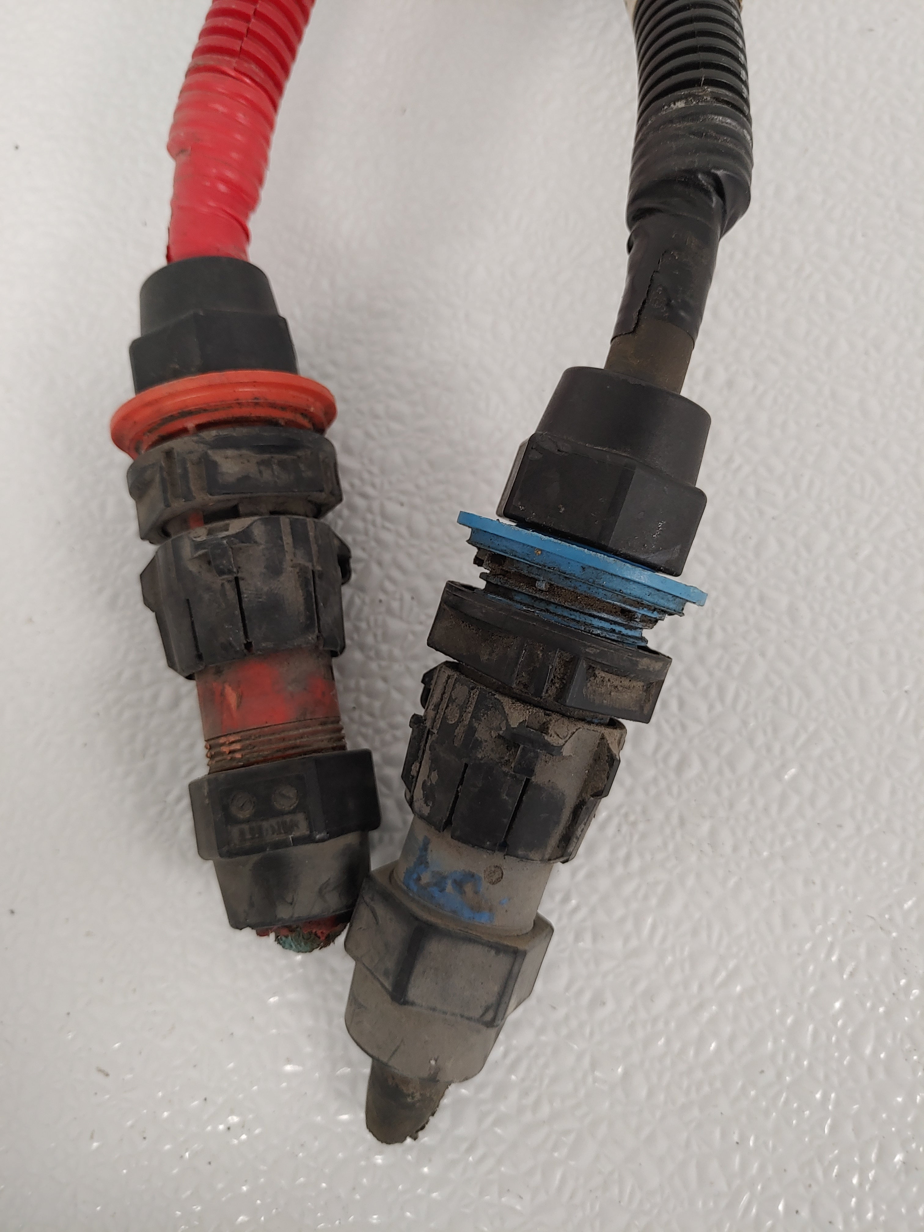 *Needs Spliced* Used Freightliner Battery Disconnect Plug - P/N: A06-54645-053 (6807715348566)