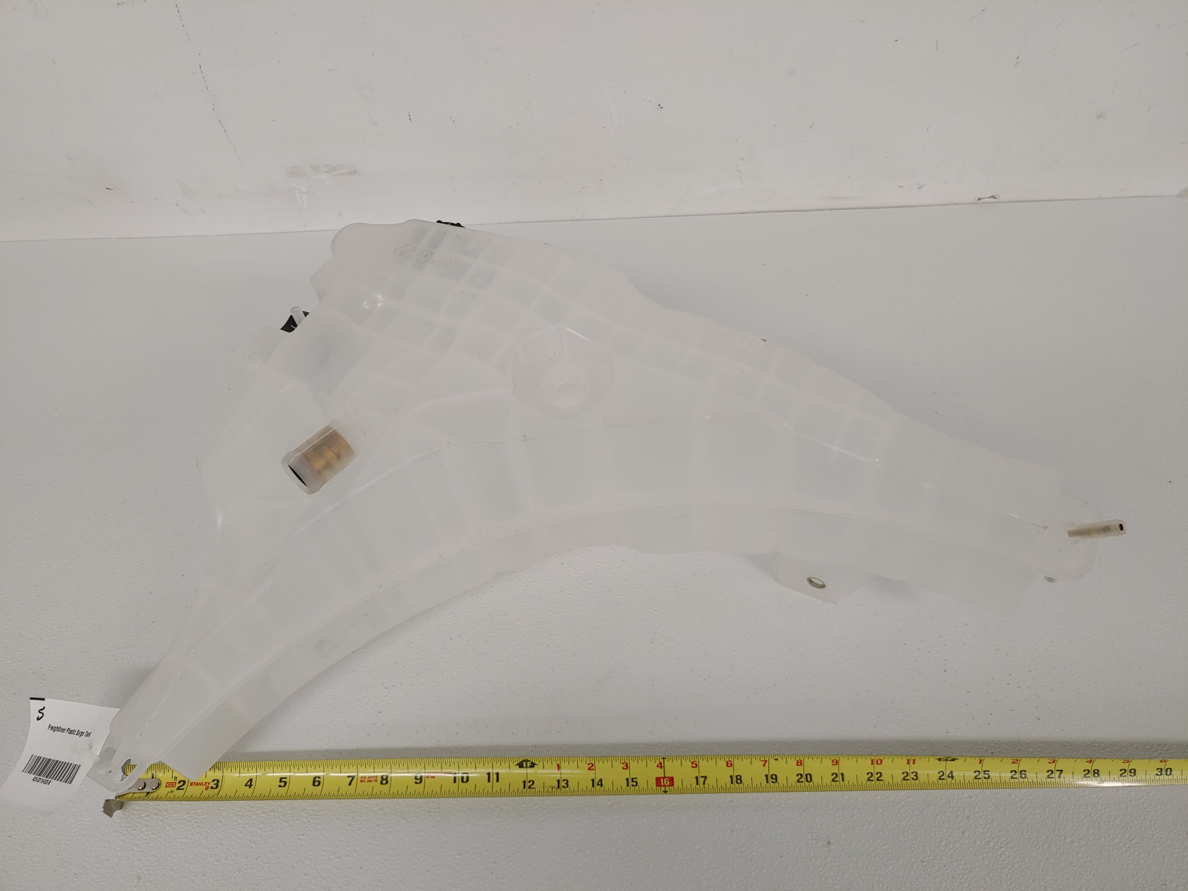 Freightliner Plastic Surge Tank - P/N: A05-33118-000 (6809105334358)