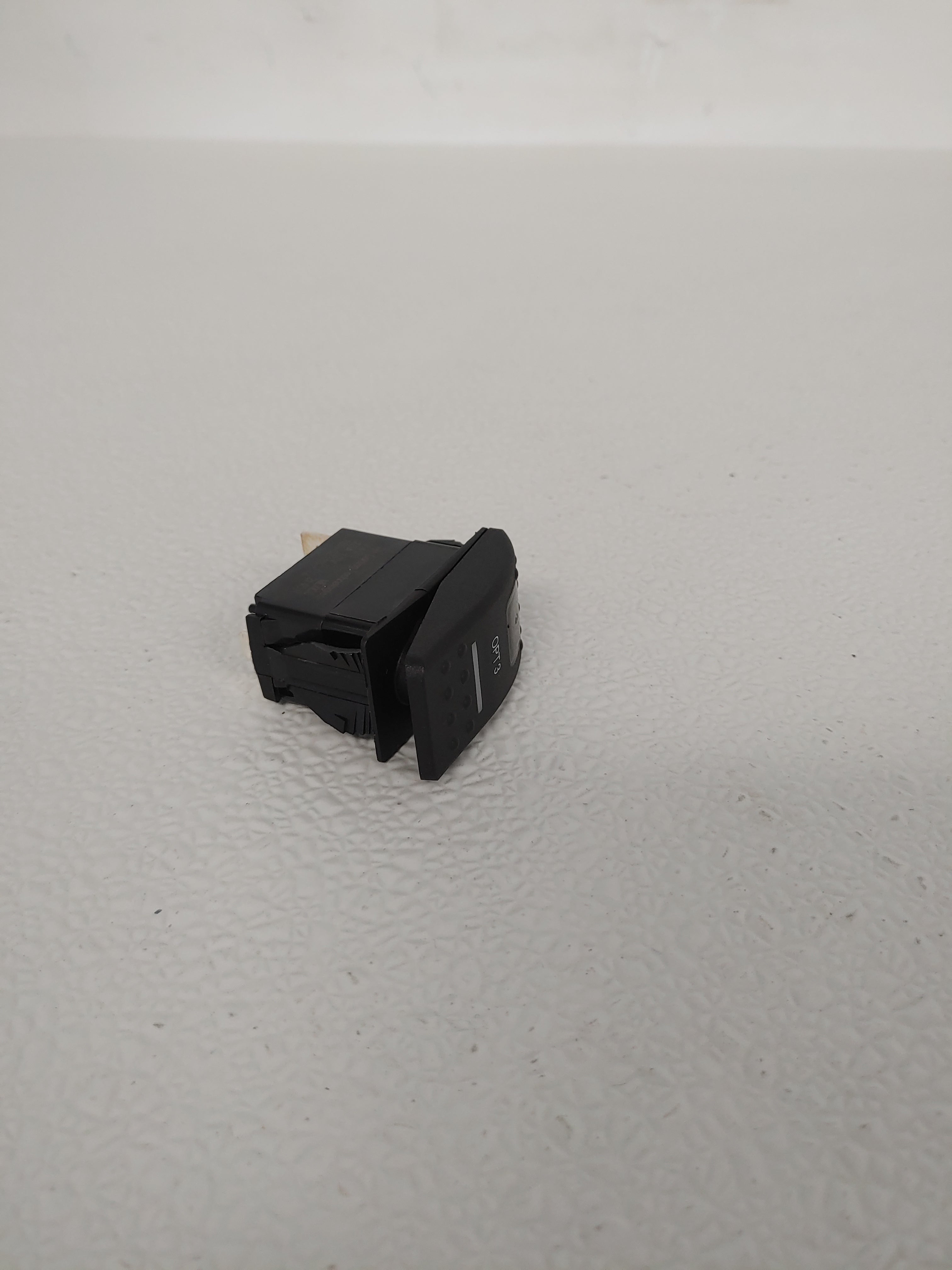 Western Star Optional Switch 3 Rocker Switch - P/N: A66-02160-074 (6809533481046)