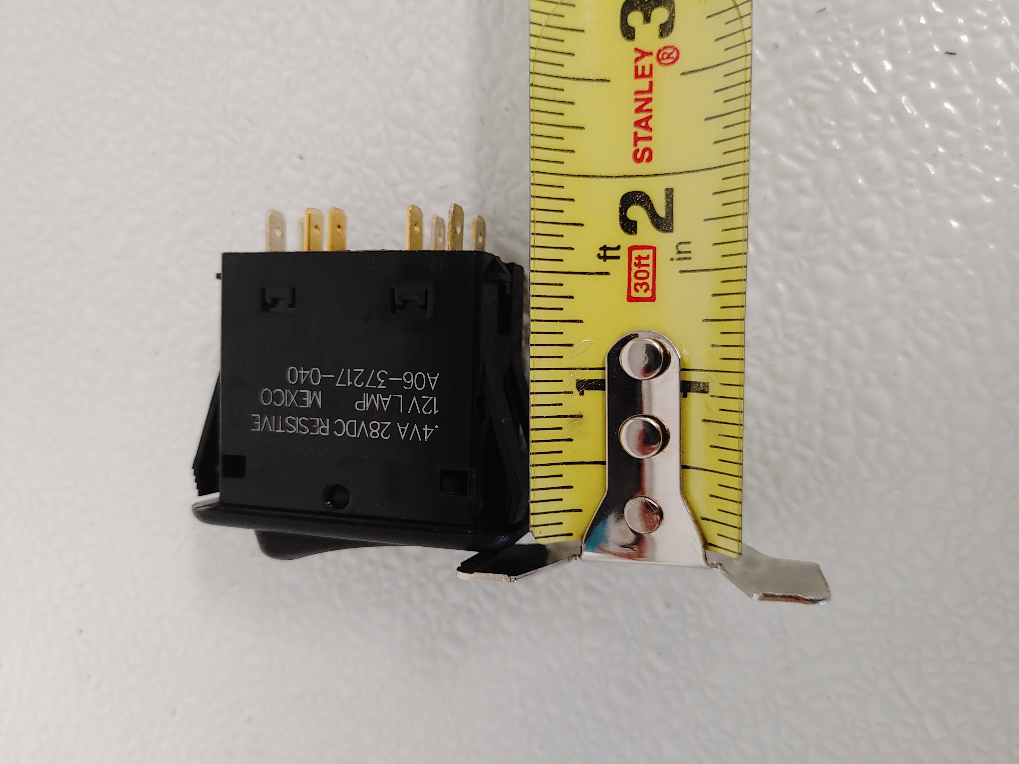 Freightliner Momentary Backup Alarm Rocker Switch - A06-37217-040