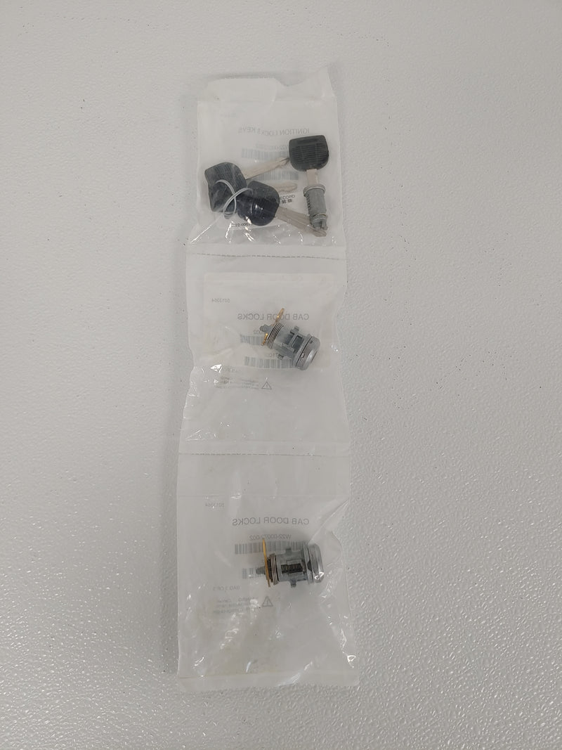 Freightliner M2 2Door Lockset w/ 4 Keys - P/N: W22-00072-002