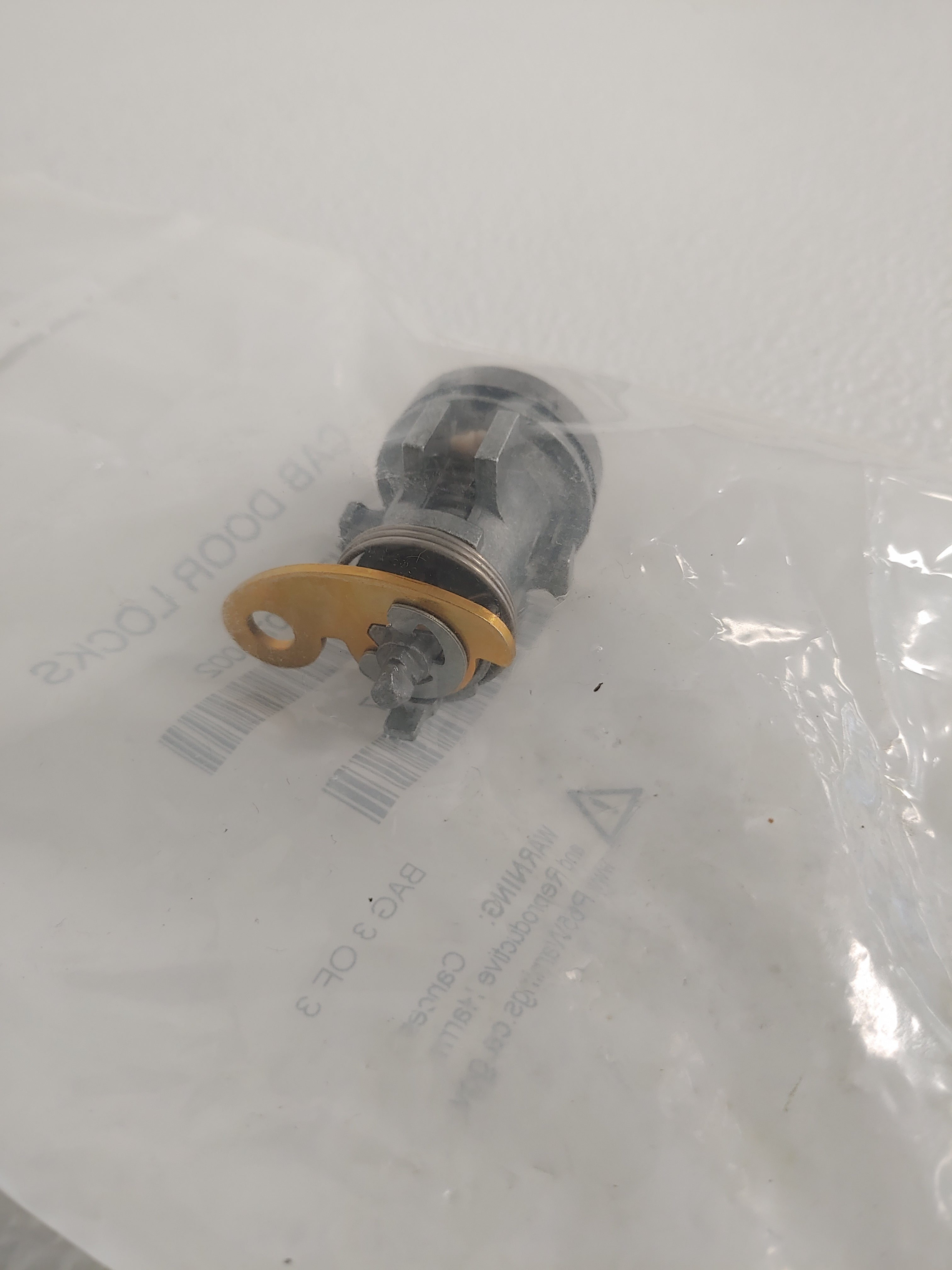 Freightliner M2 2Door Lockset w/ 4 Keys - P/N: W22-00072-002 (6813480288342)