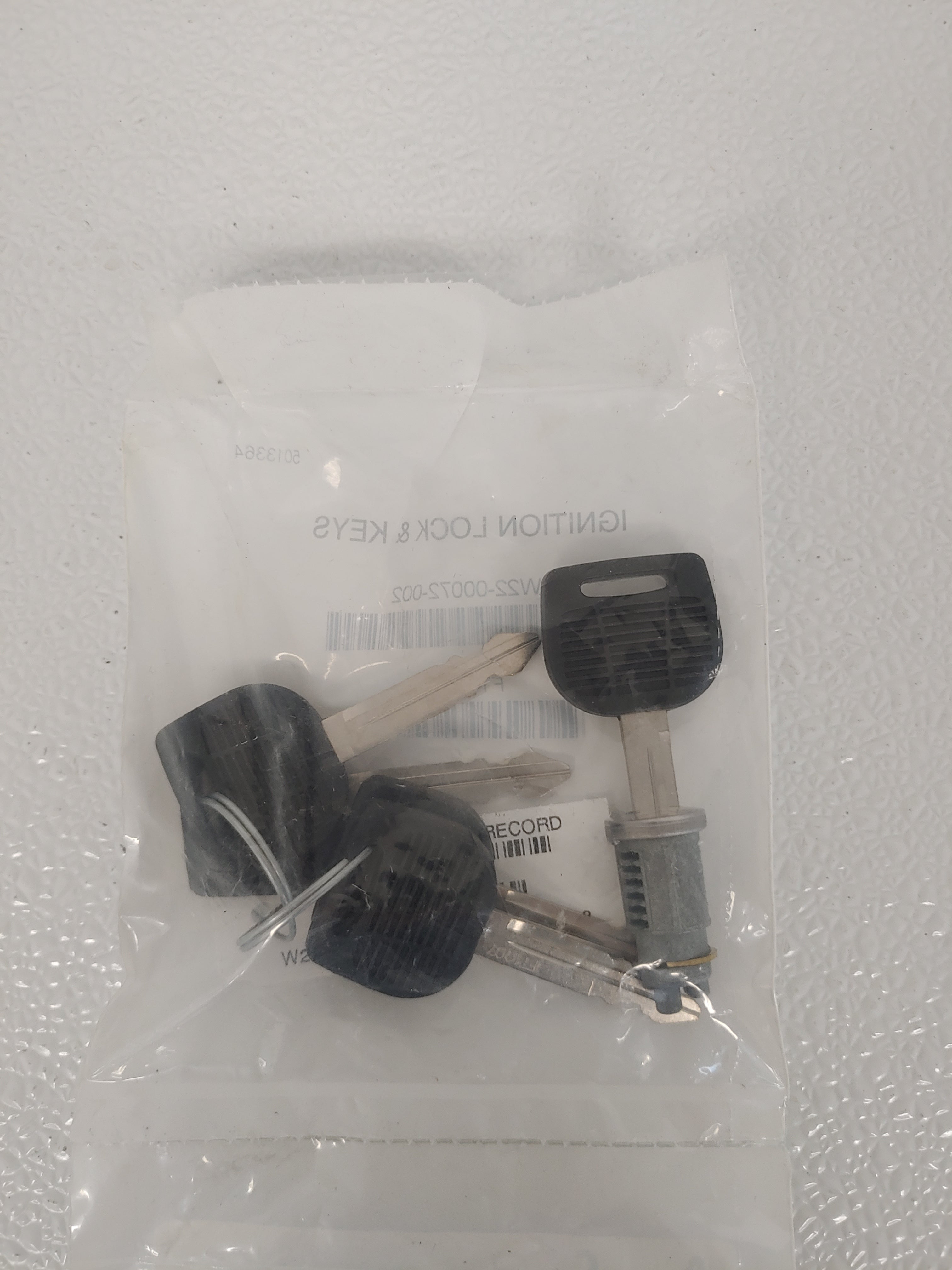 Freightliner M2 2Door Lockset w/ 4 Keys - P/N: W22-00072-002 (6813480288342)