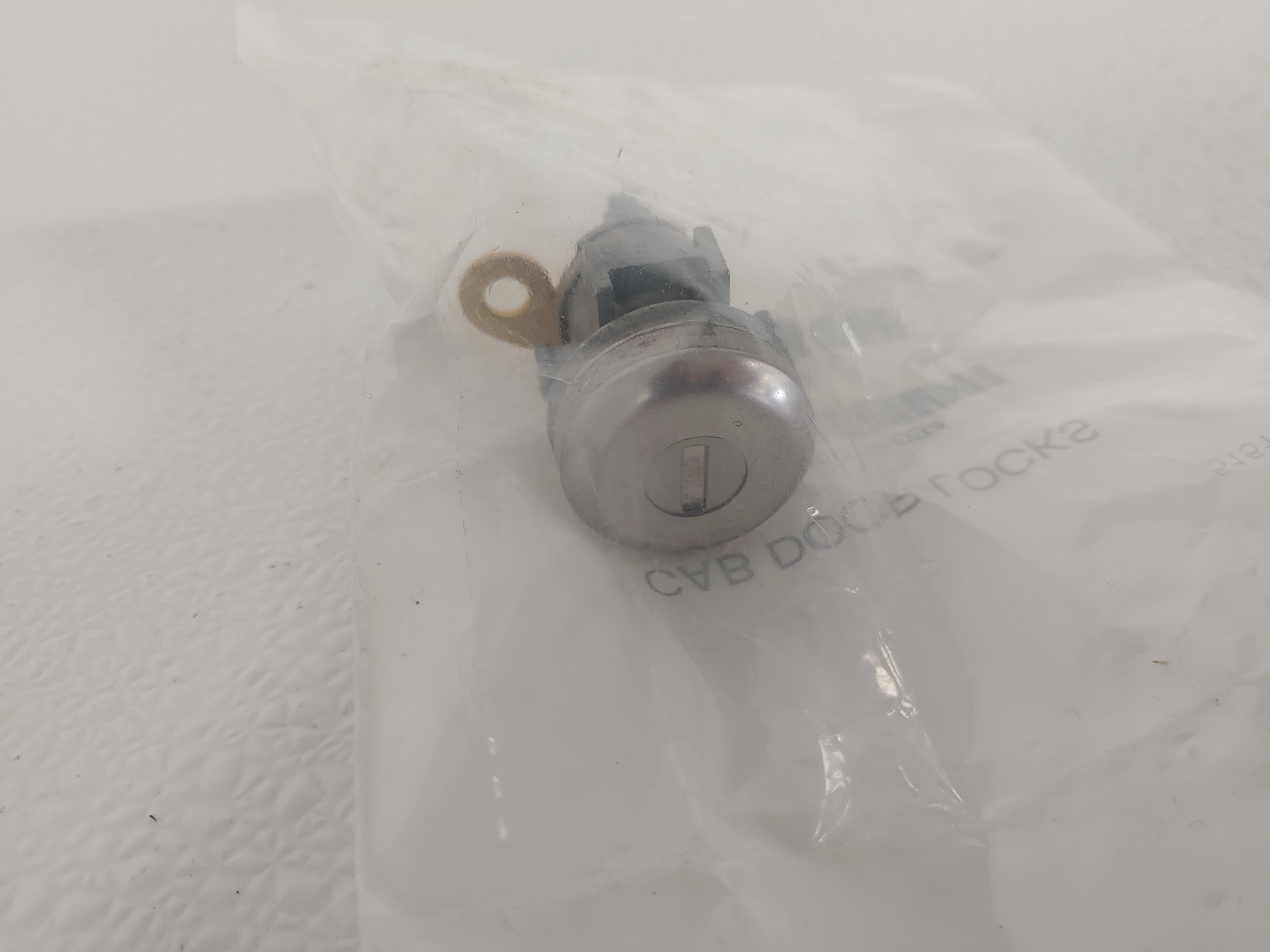 Freightliner M2/P3 Lockset w/ 4 Keys - W22-00076-034 (6813475700822)