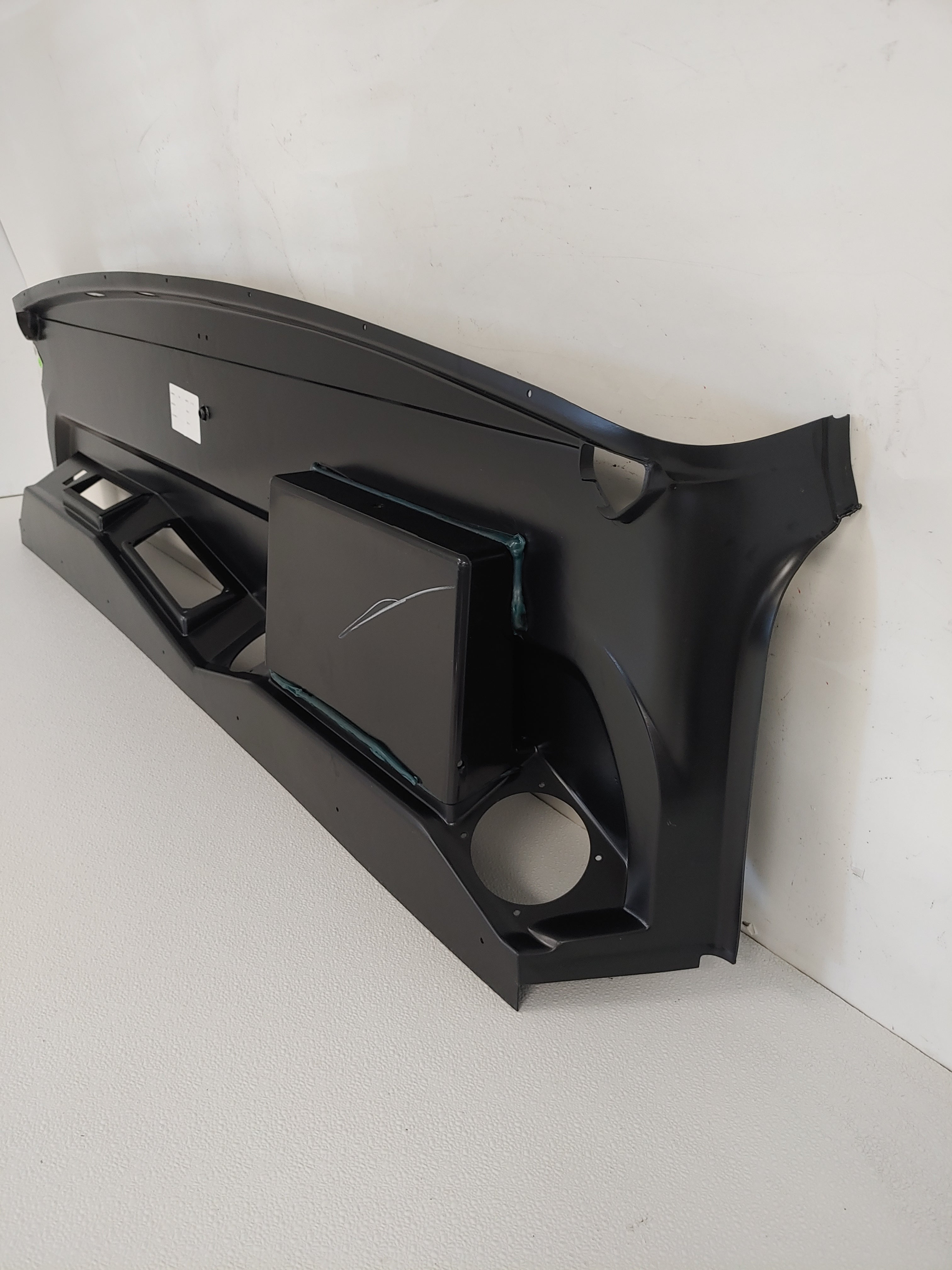 Freightliner Day Cab Black Overhead Console - P/N: W18-00811-642 (6814016077910)