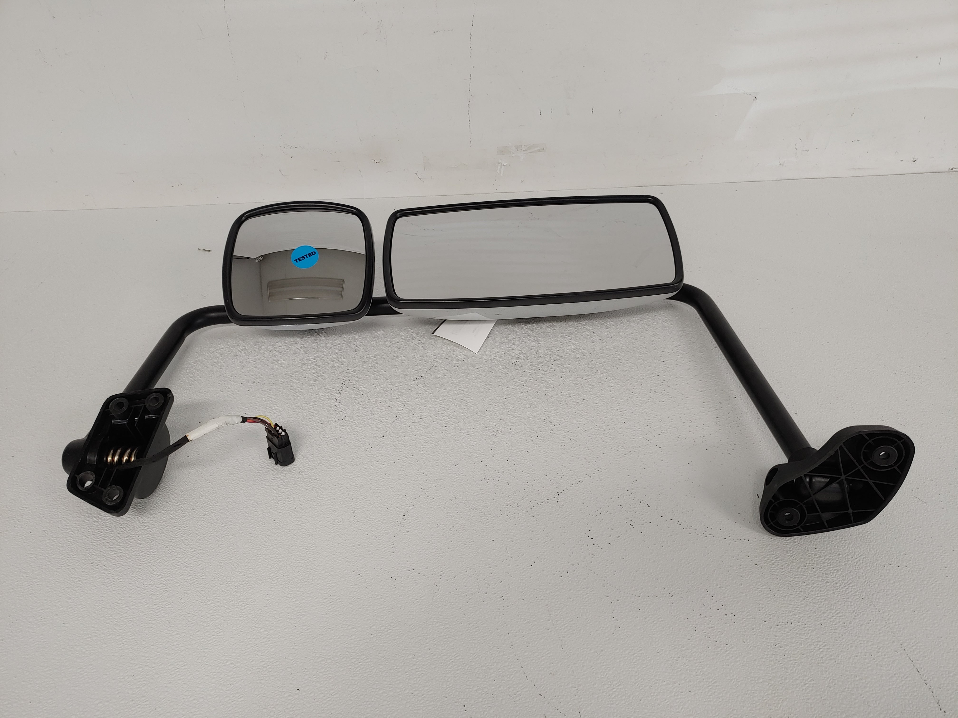 Damaged Freightliner M2 LH Heated Chrome Mirror - P/N  A22-74243-009 (8116234387772)