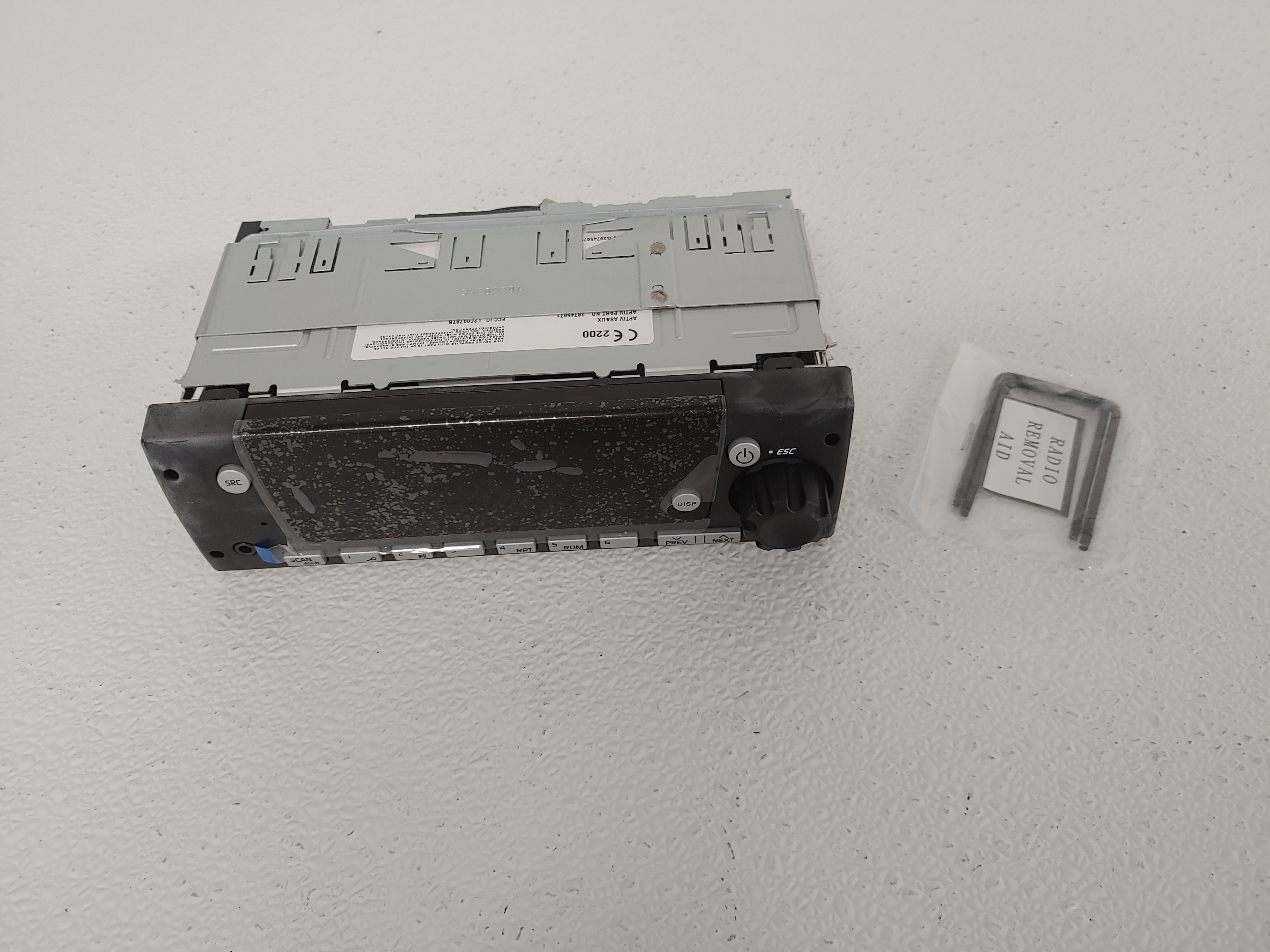 Freightliner DEA510 AM/FM/WB/CD Radio - P/N: A22-76229-000 (6816309248086)