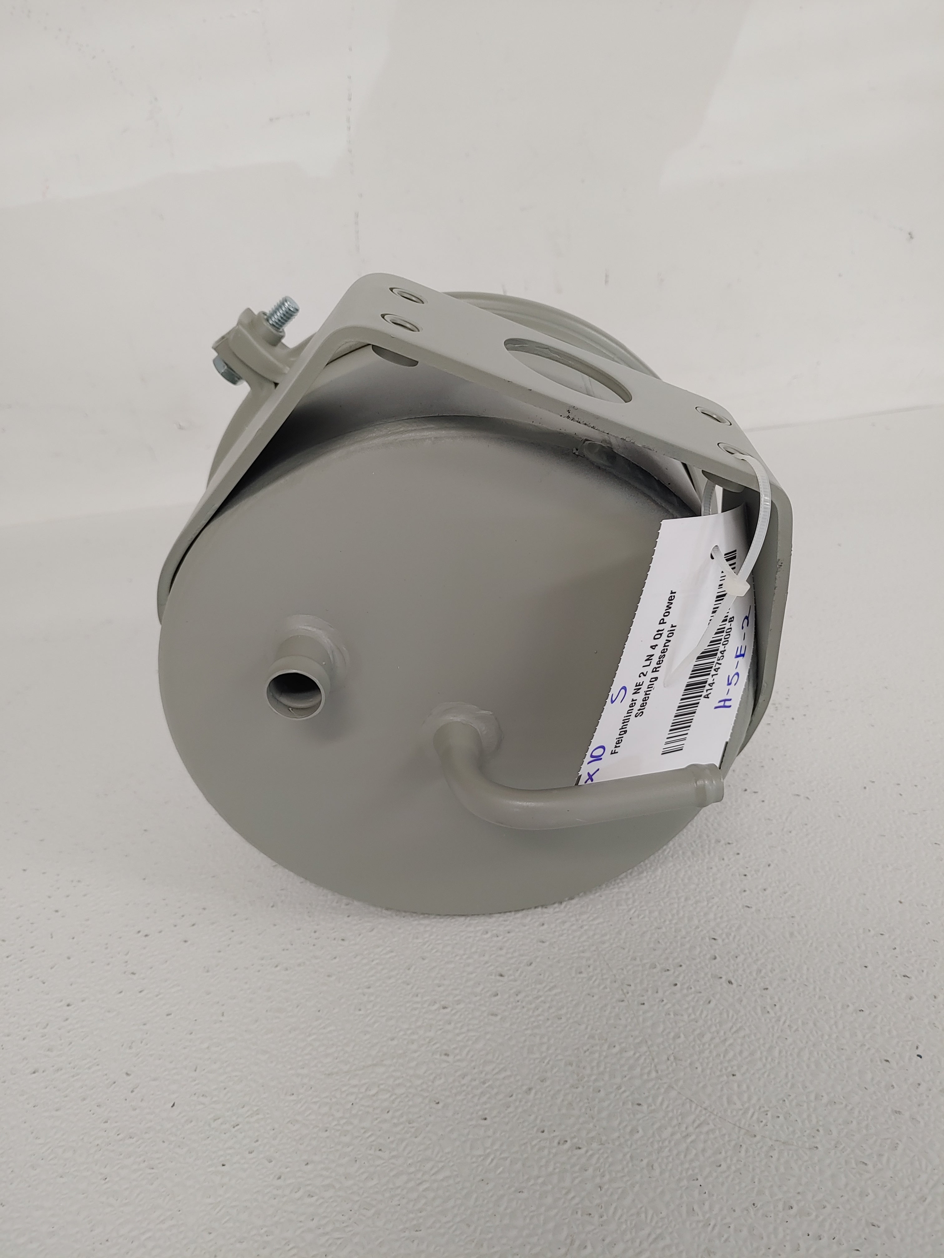 Freightliner NE 2 LN 4 Qt Power Steering Reservoir - P/N: A14-14754-000 (6823974076502)