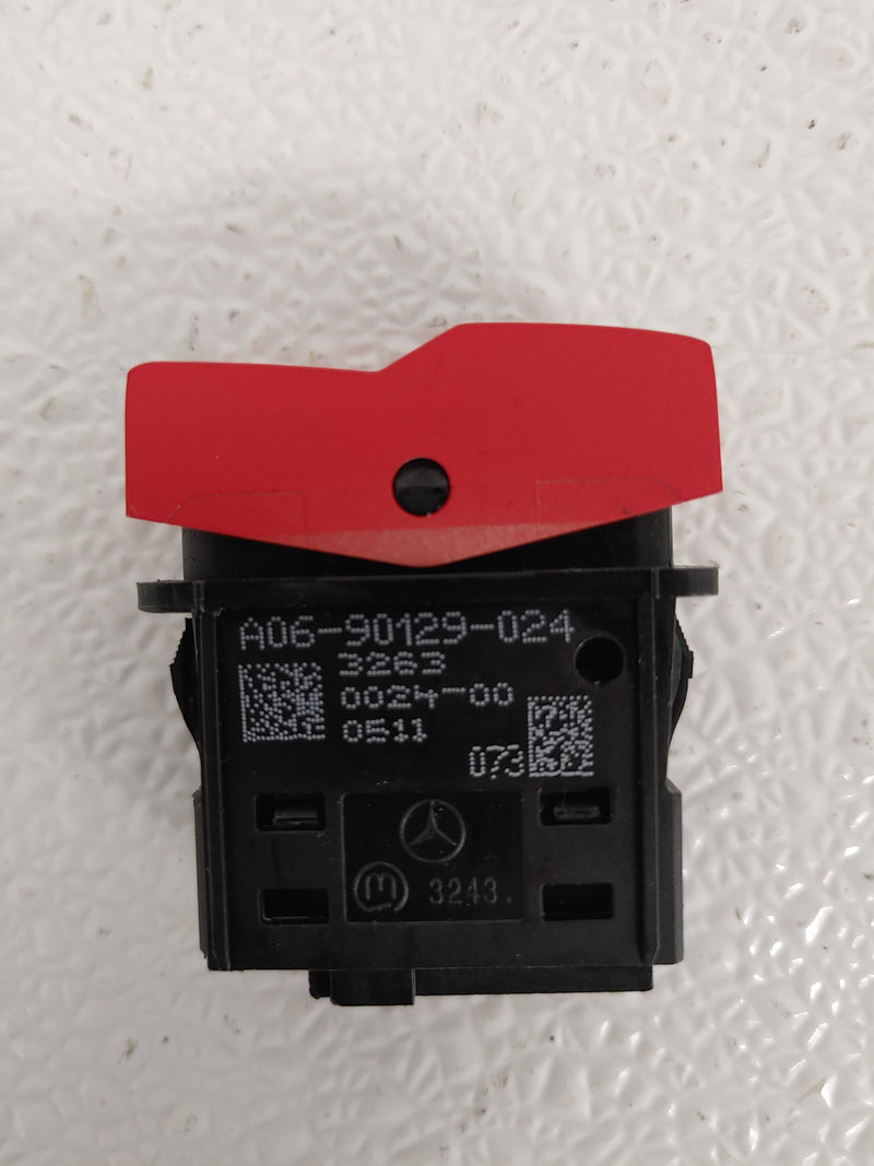 Qualcomm Safety Overflow Switch - P/N: A06-90129-024 (6819396649046)