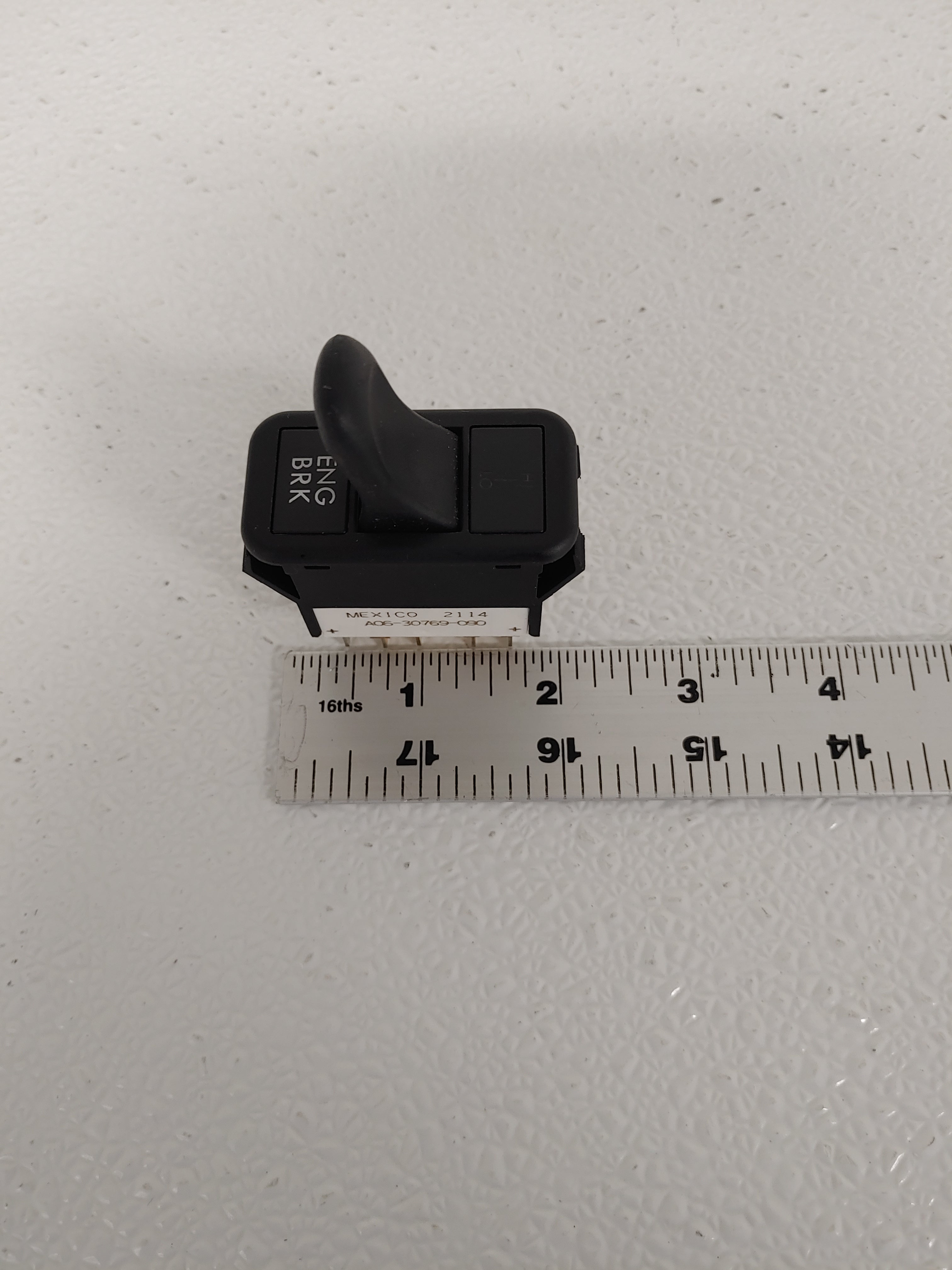 Freightliner HI-LO Engine Brake Paddle Rocker Switch - A06