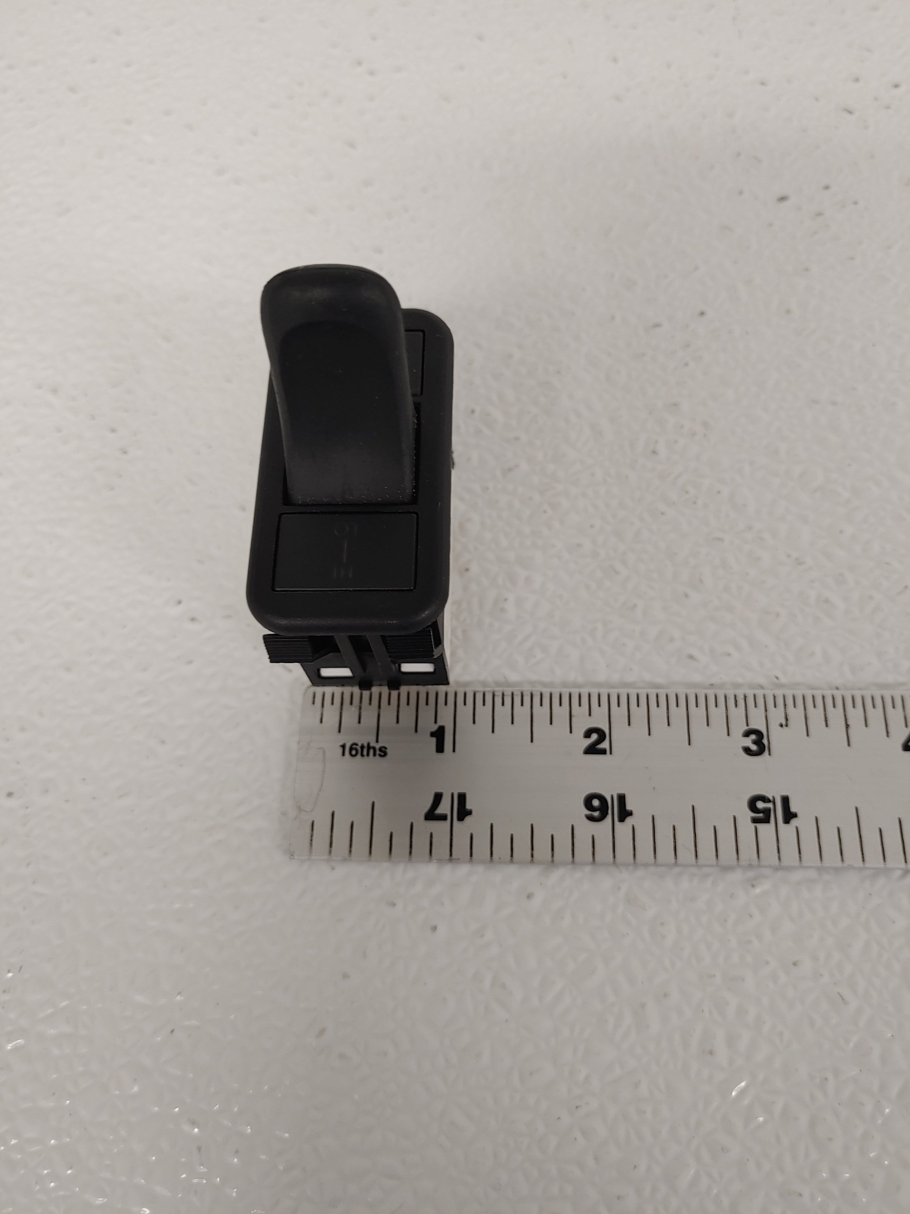 【2hp】 Switch その6 Freightliner HI-LO Engine Brake Paddle Rocker Switch - A06