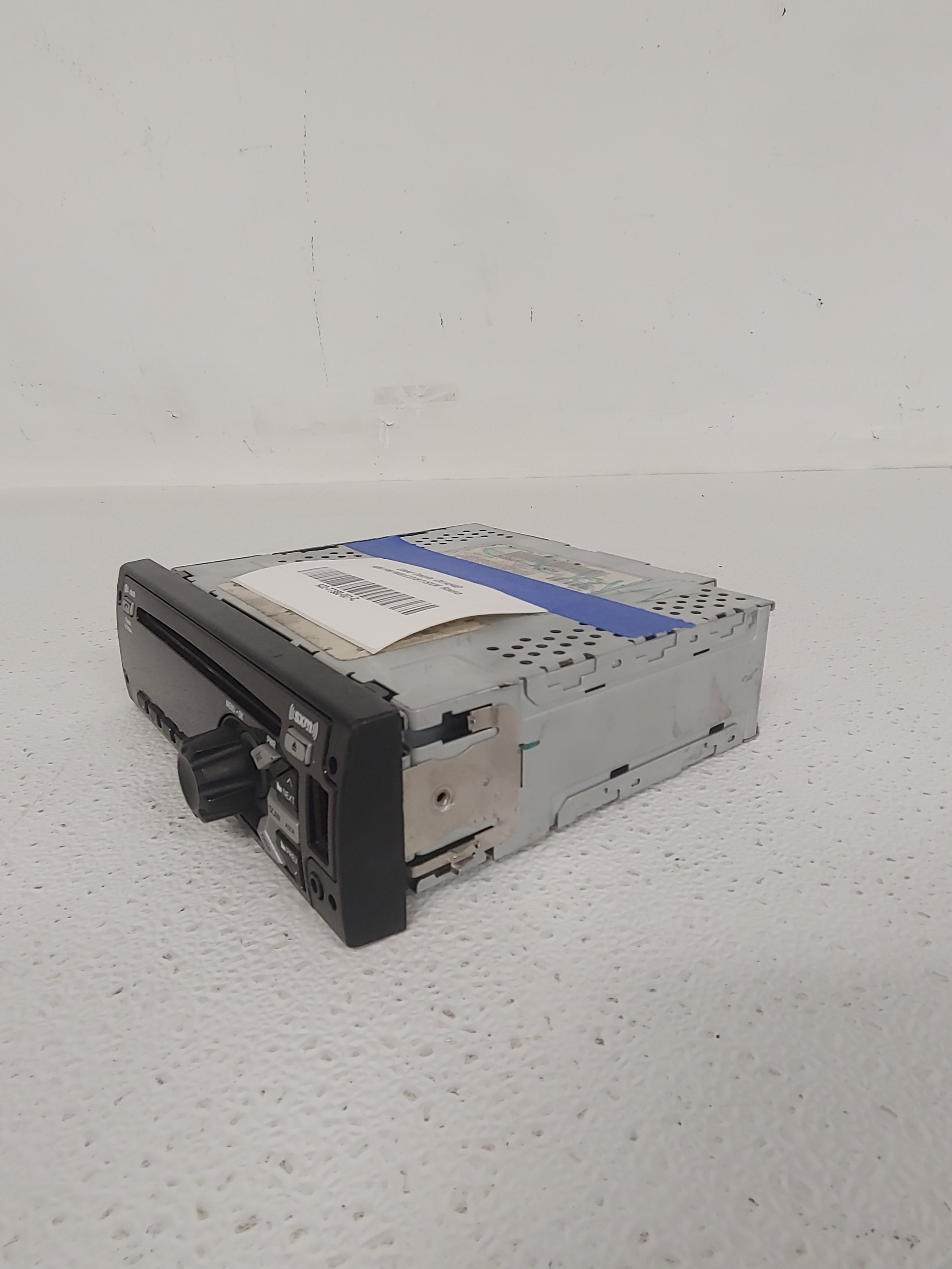 Used Delphi DEA540 AM/FM/WB/CD/BT/SXM Radio - P/N: A22-77380-001 (6823957463126)