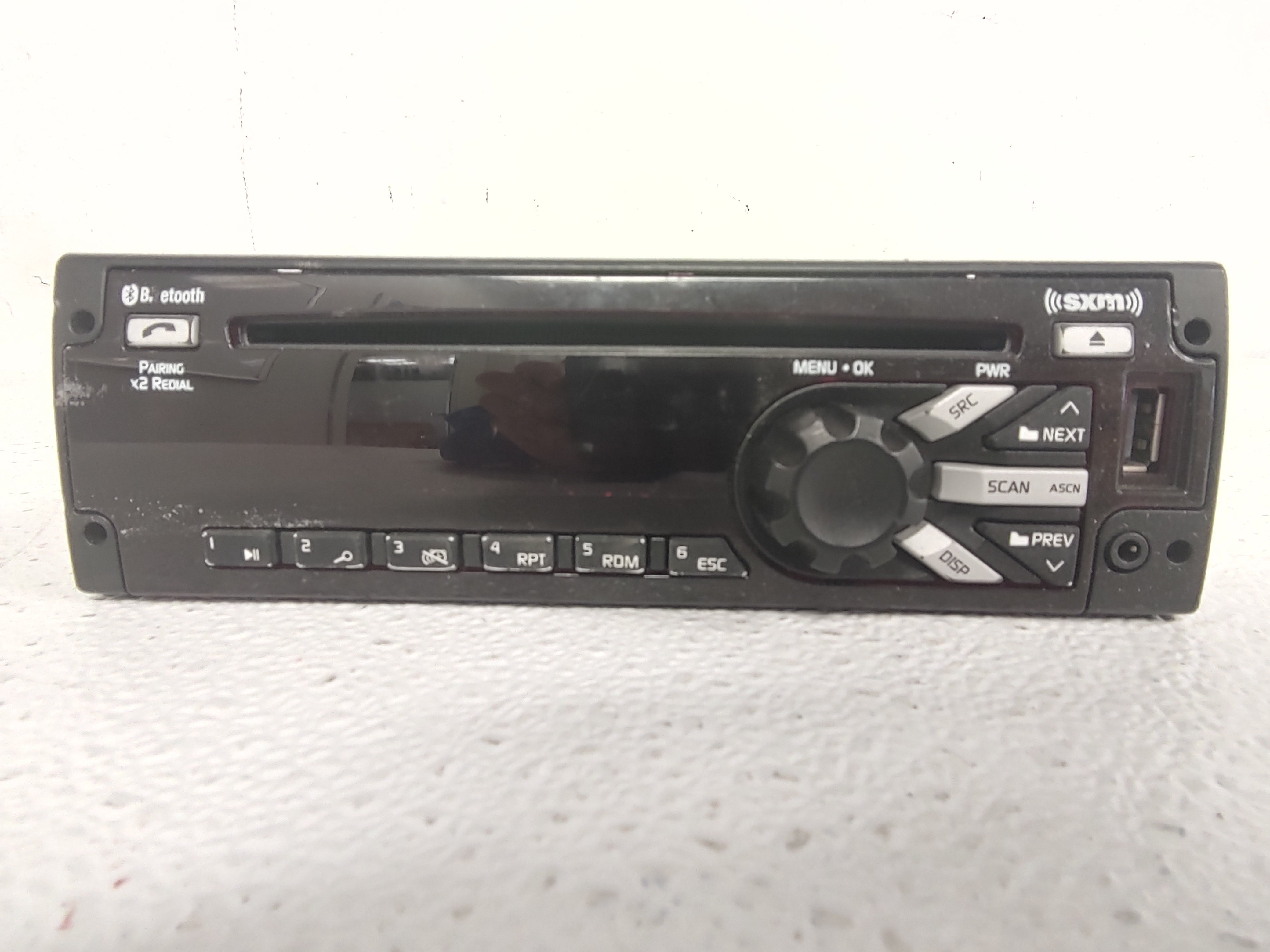 Used Delphi DEA540 AM/FM/WB/CD/BT/SXM Radio - P/N: A22-77380-001 (6823957463126)