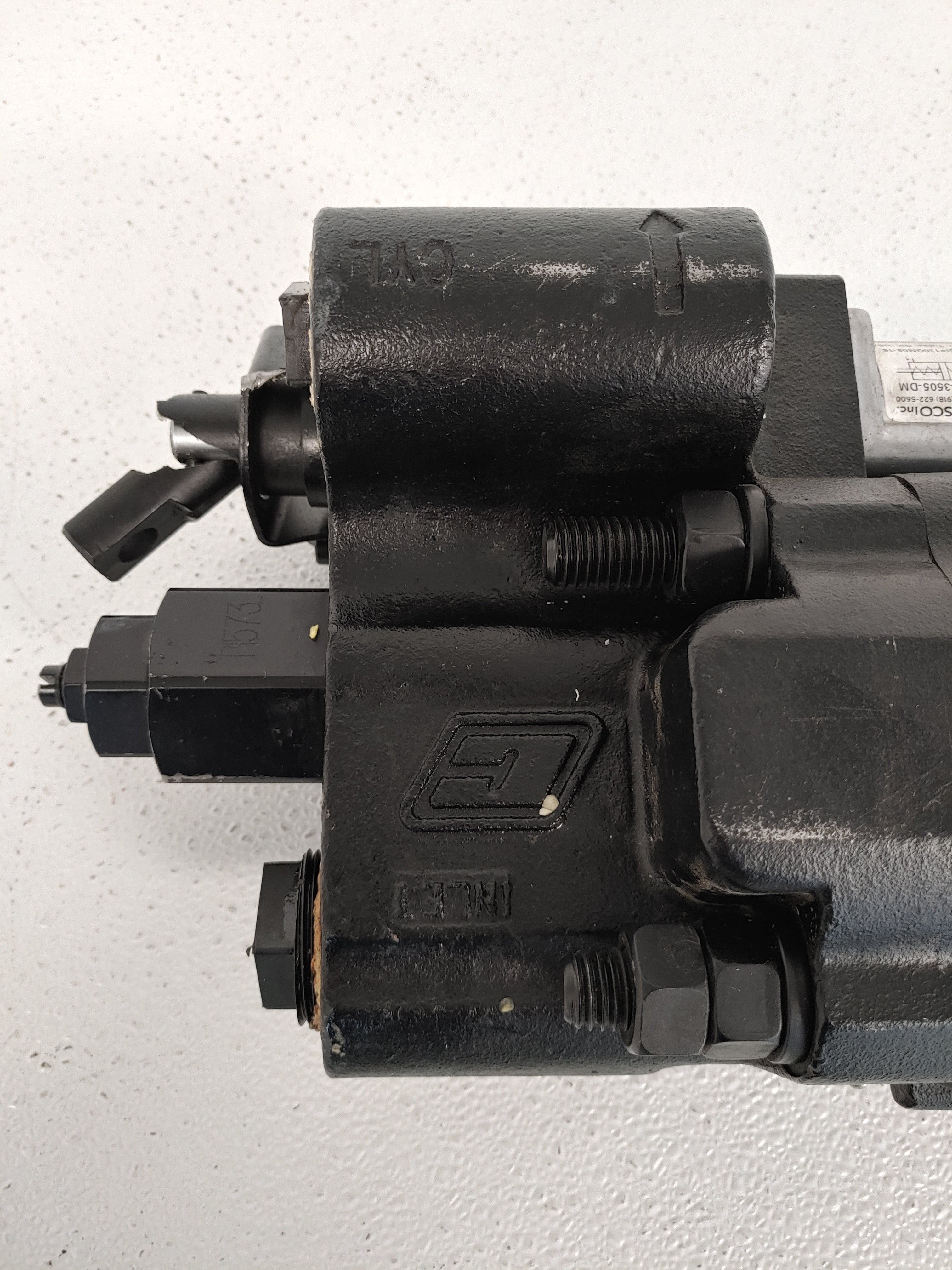 Damaged Chelsea Dump Pump w/ E2 Actuator - P/N  C102D-25-1 / C-3505-DM (8068558881084)