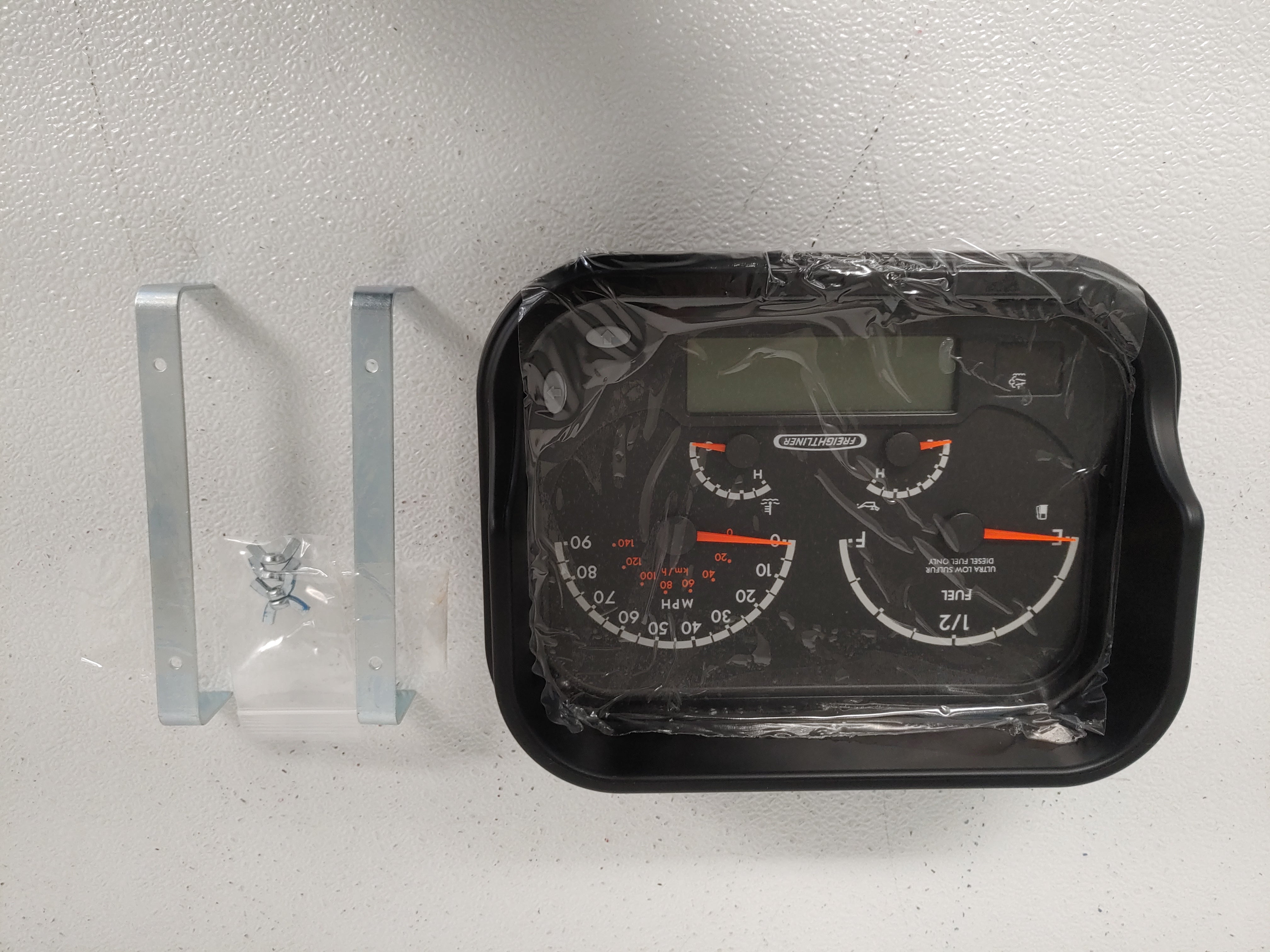 クラスター CLUSTER BOX 2 DU特典 New Freightliner M2 Dash Cluster US,Tran,Hyd P/N A22-74544-003