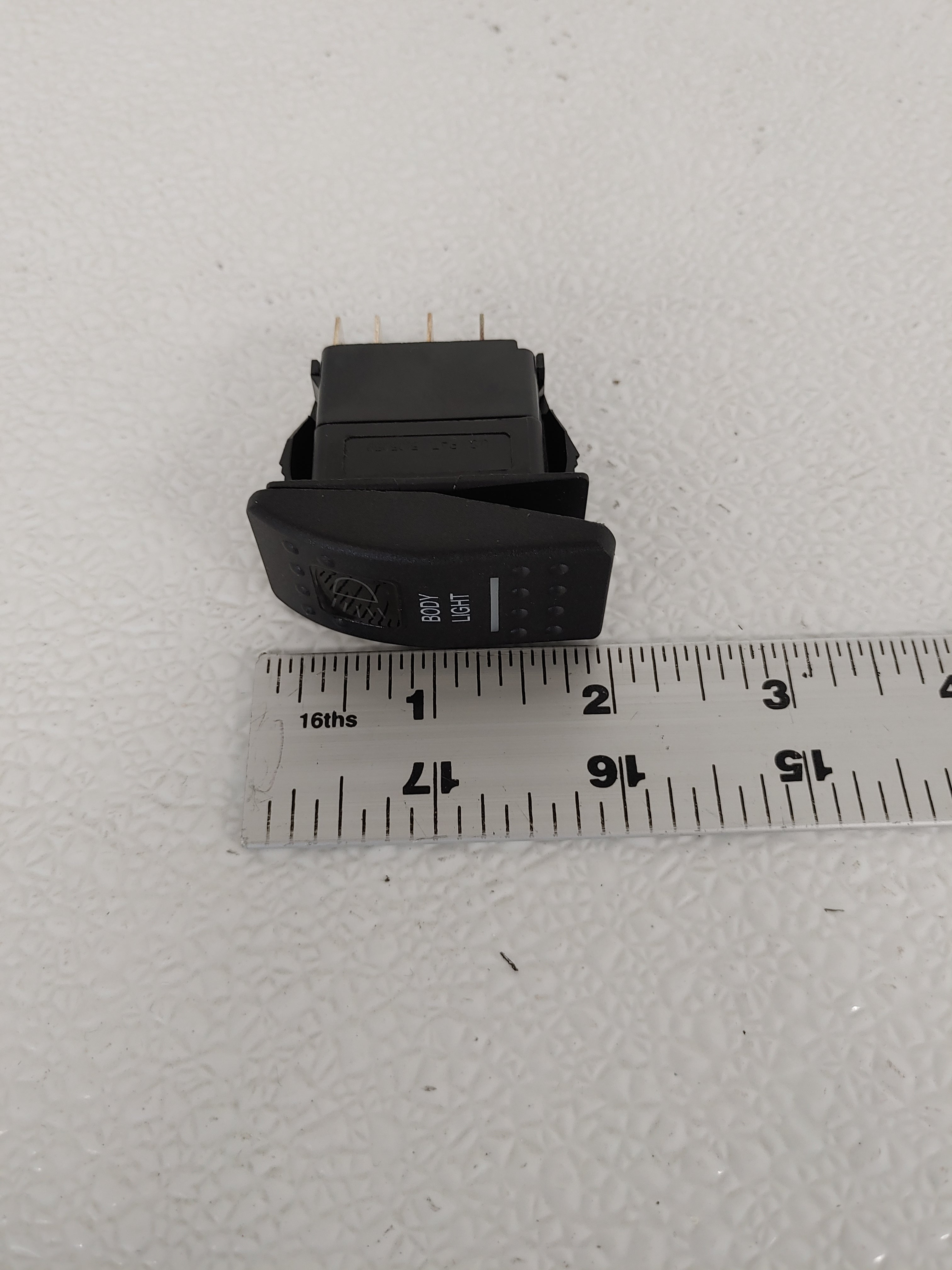 Freightliner Body Light Rocker Switch - P/N  A66-02160-120 (8164617519420)