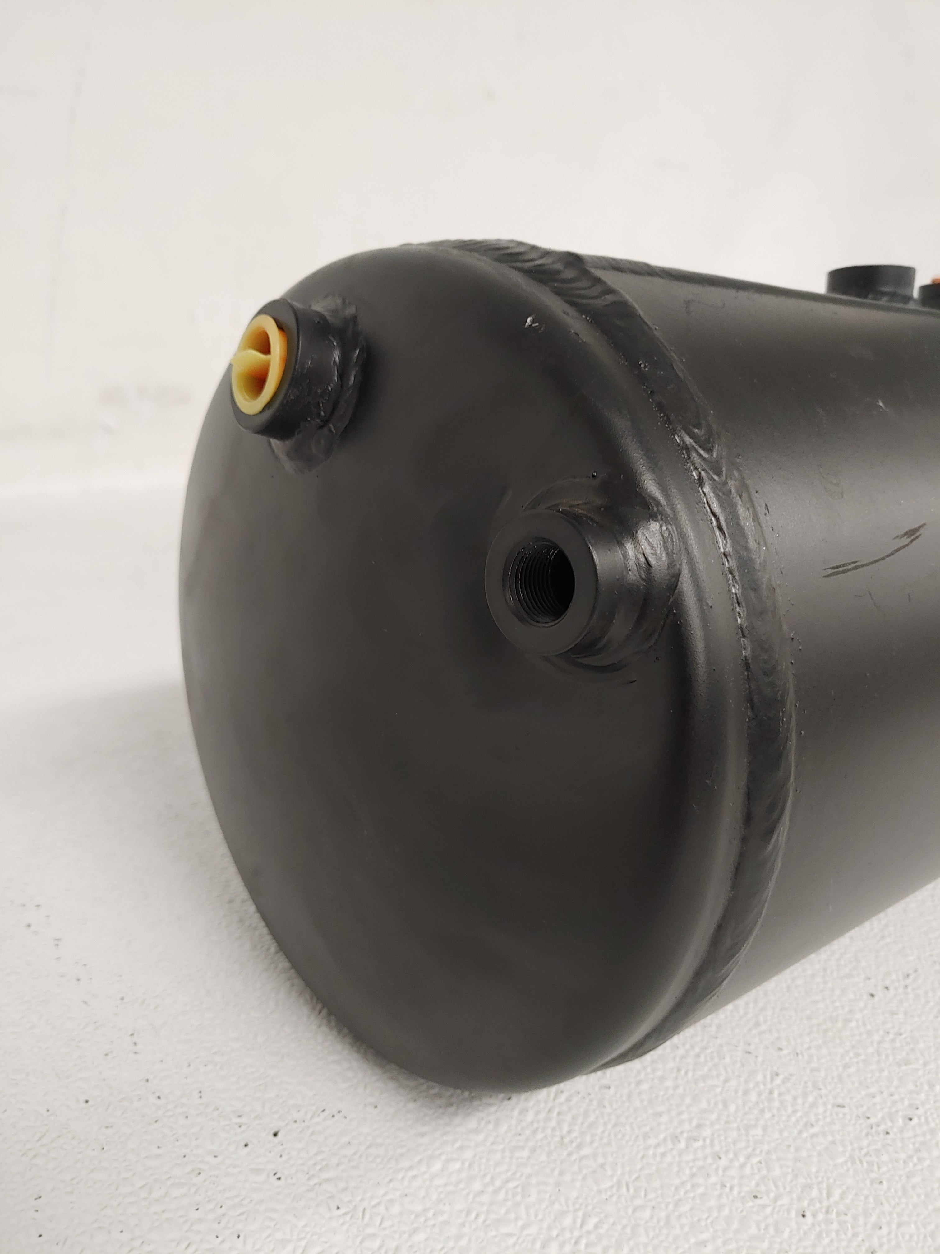 Freightliner 9 Inch Dia. Aluminum Air Tank - P/N  12-22898-001 (6831034368086)