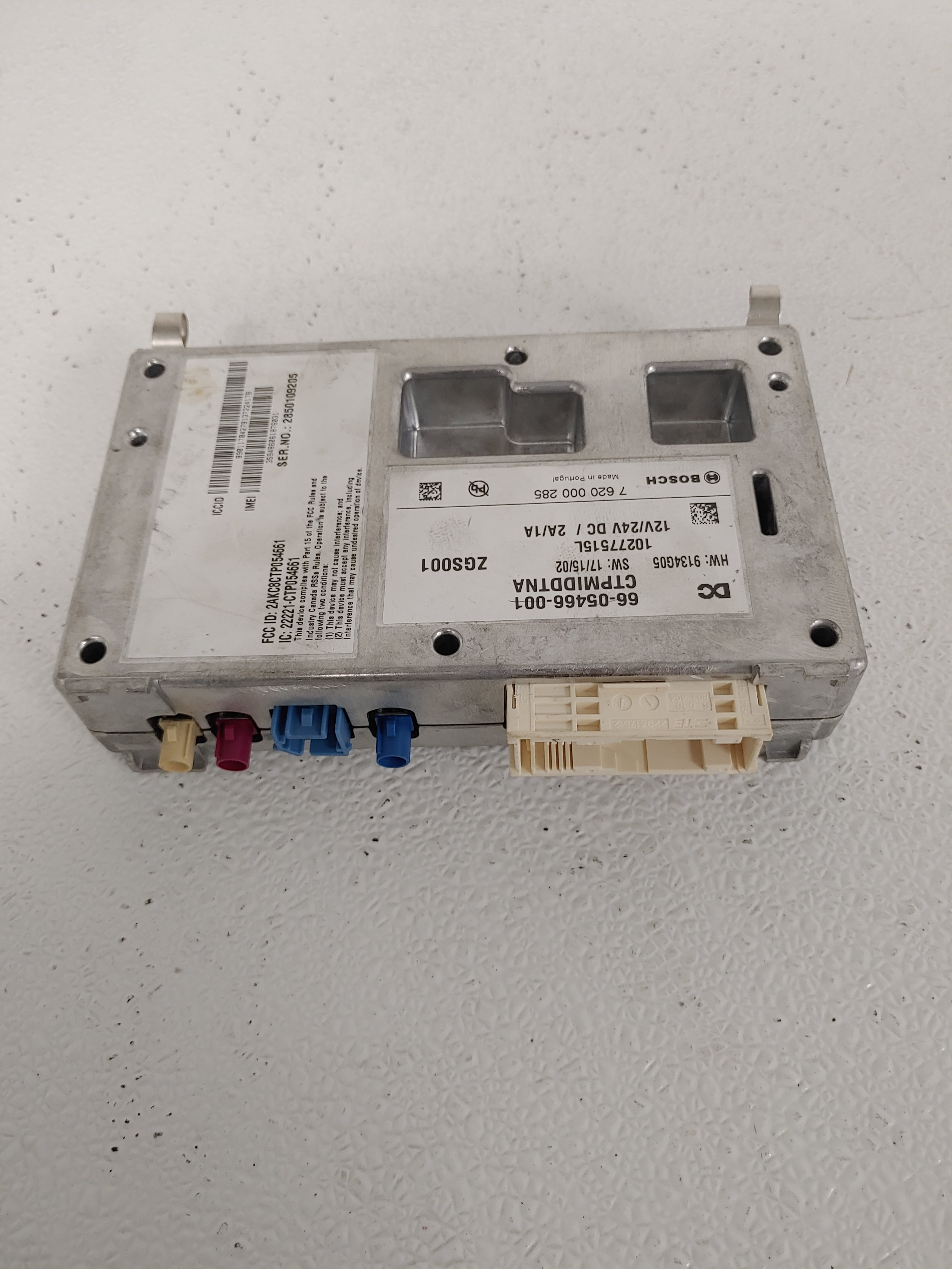 FREIGHTLINER TELEMATICS CONTROL UNIT--DTNA--BOSCH DC HARDWARE--P/N: 66-05466-001 (3939659481174)