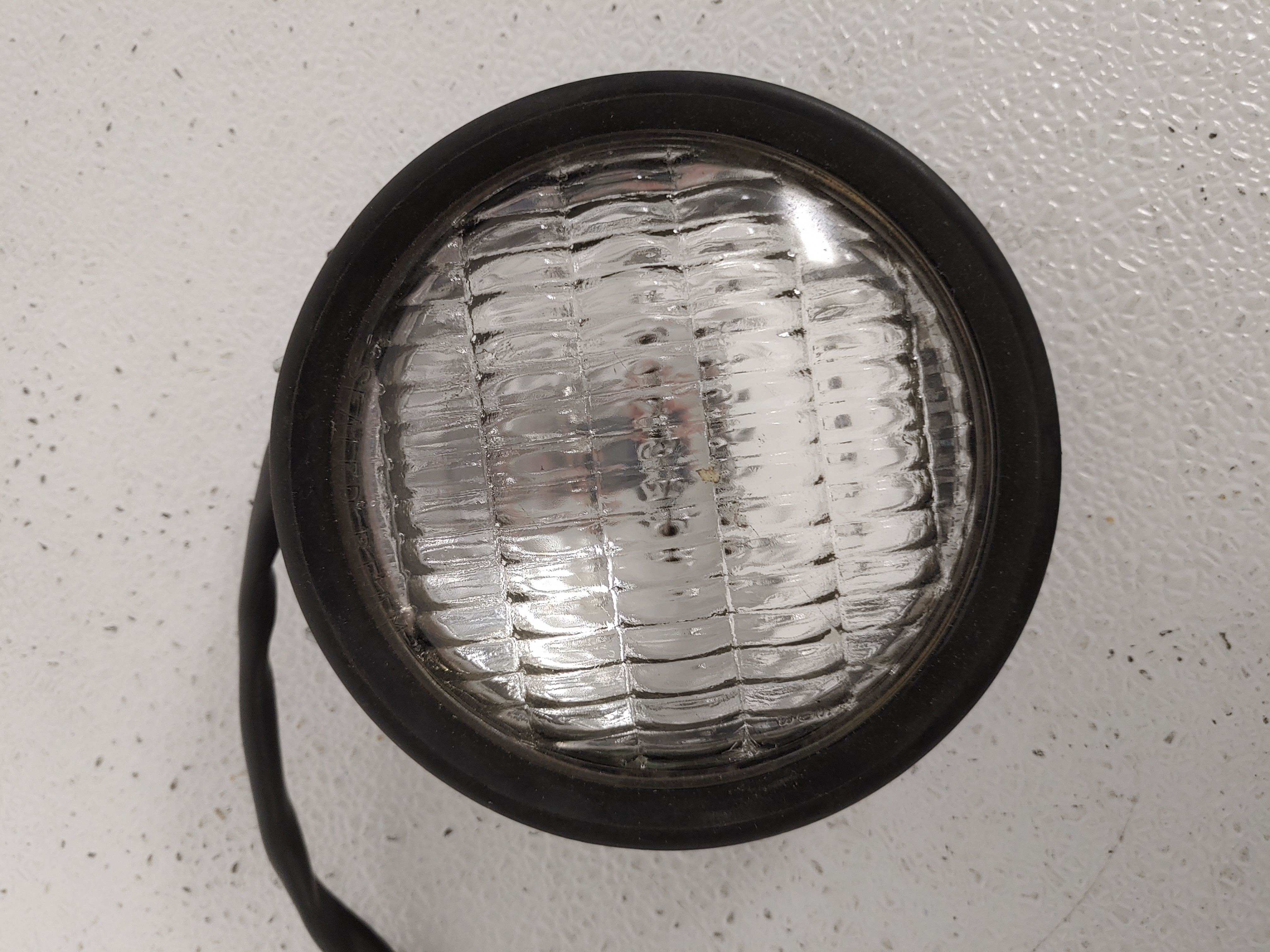 Used Grote Rubber Swivel Utility Lamp for Freightliner - P/N  A06-24775-008 (6830843723862)