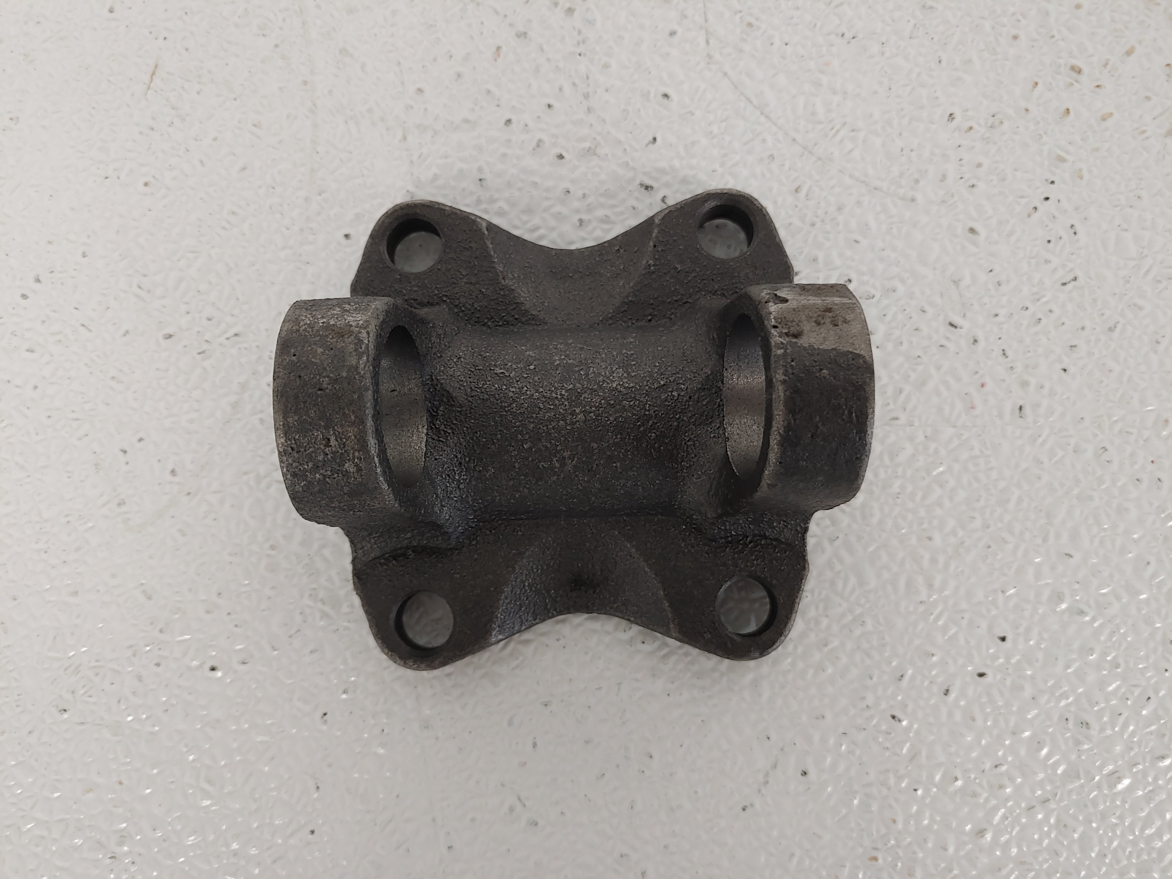 Meritor Rear Universal Joint Flange Yoke - P/N  TDA 131N2 479 (8164566761788)