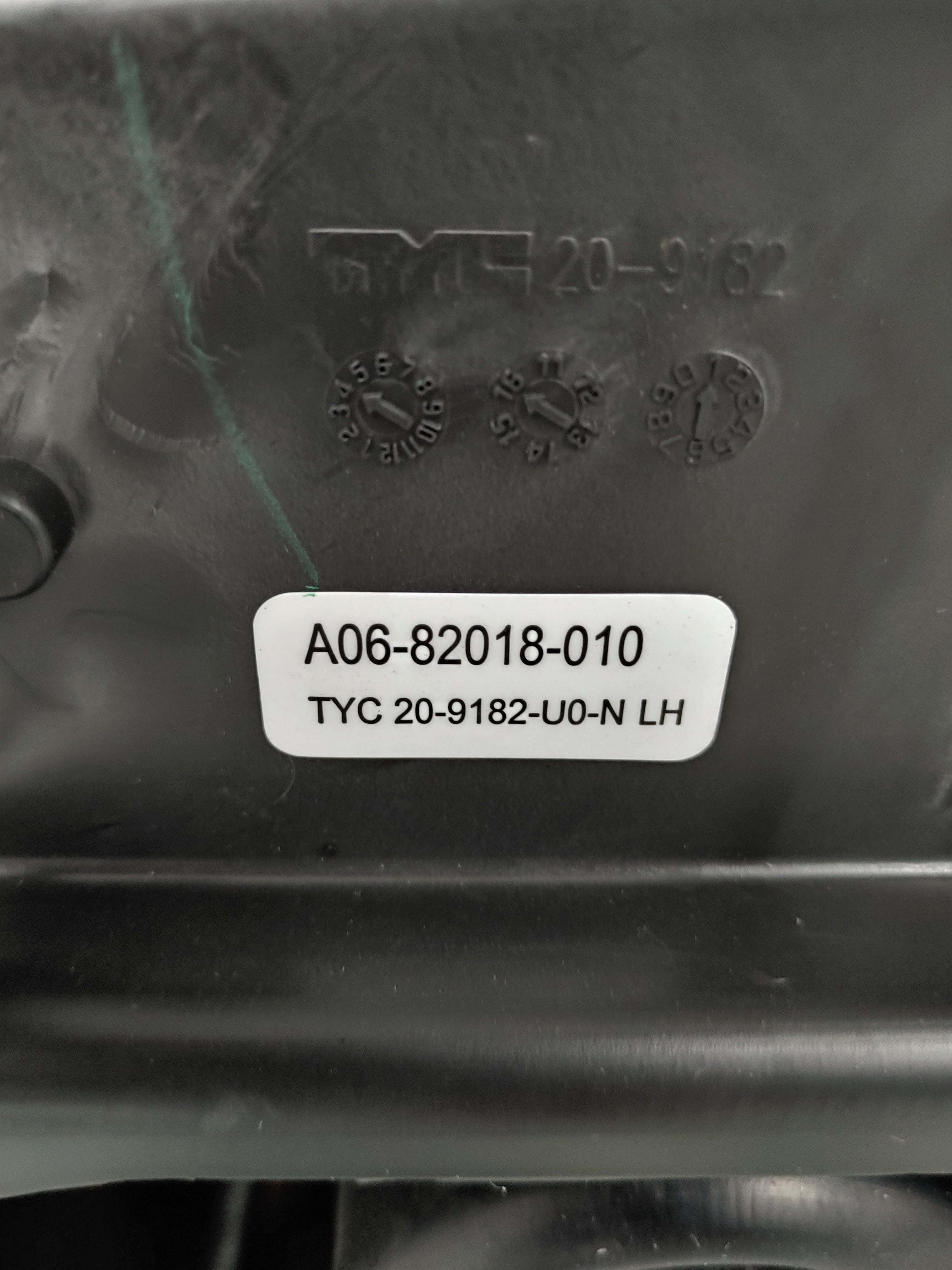 Western Star LH 4700 Headlamp - P/N A06-82018-010