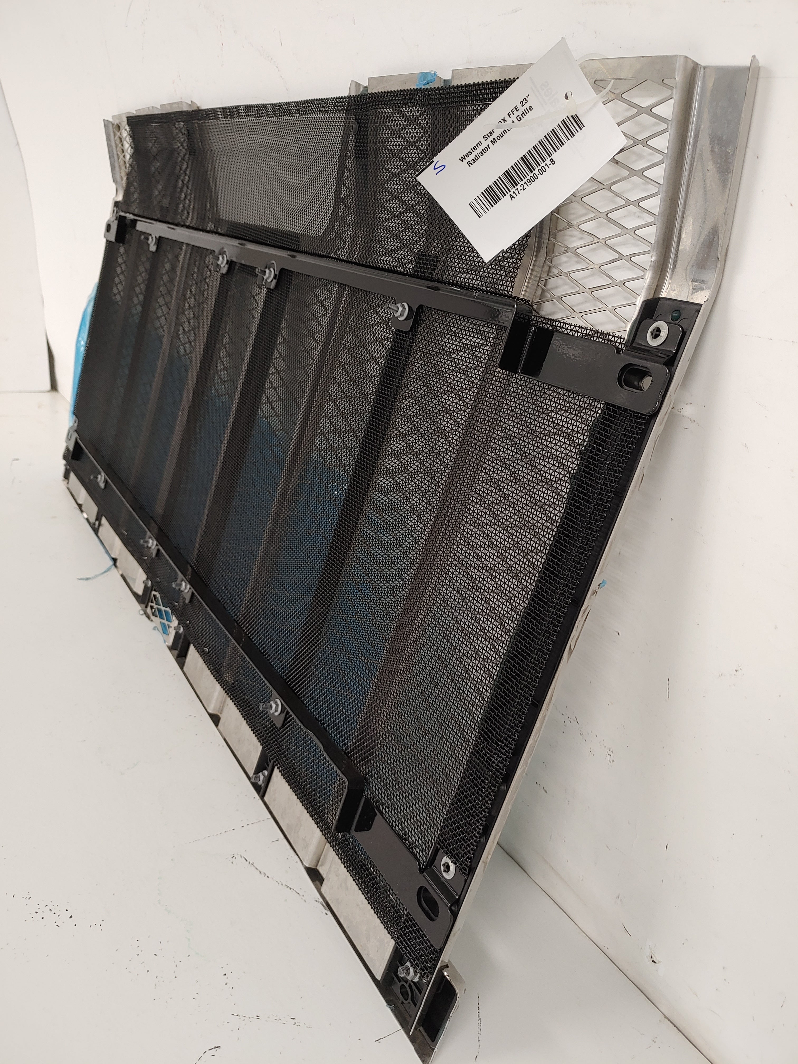 Western Star 49X FFE 23" Radiator Mounted Grille - P/N  A17-21900-001 (8164863410492)