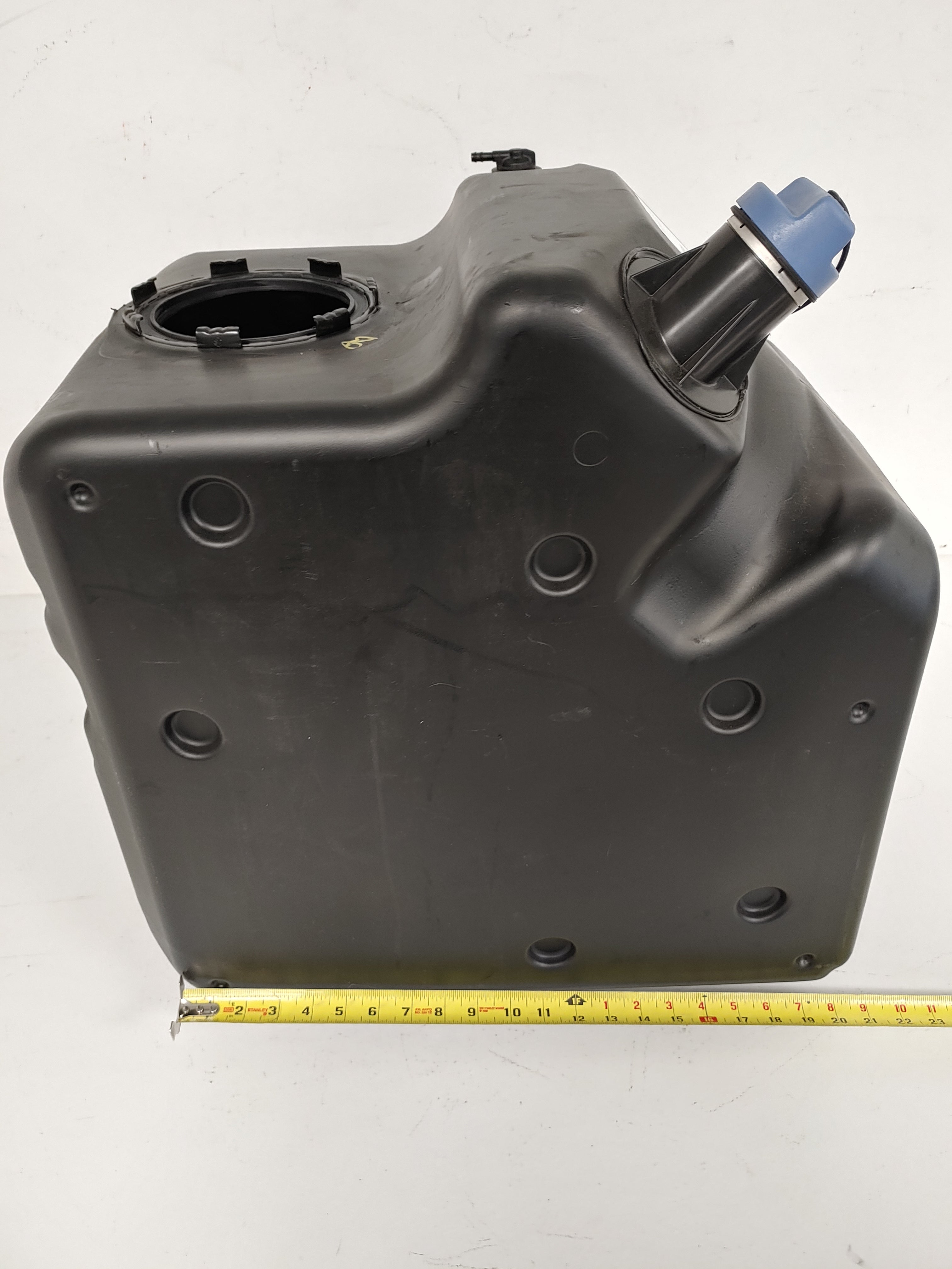 Cummins LH Standard 23 Gal DEF Tank - P/N  A04-35191-008 (8081646551356)