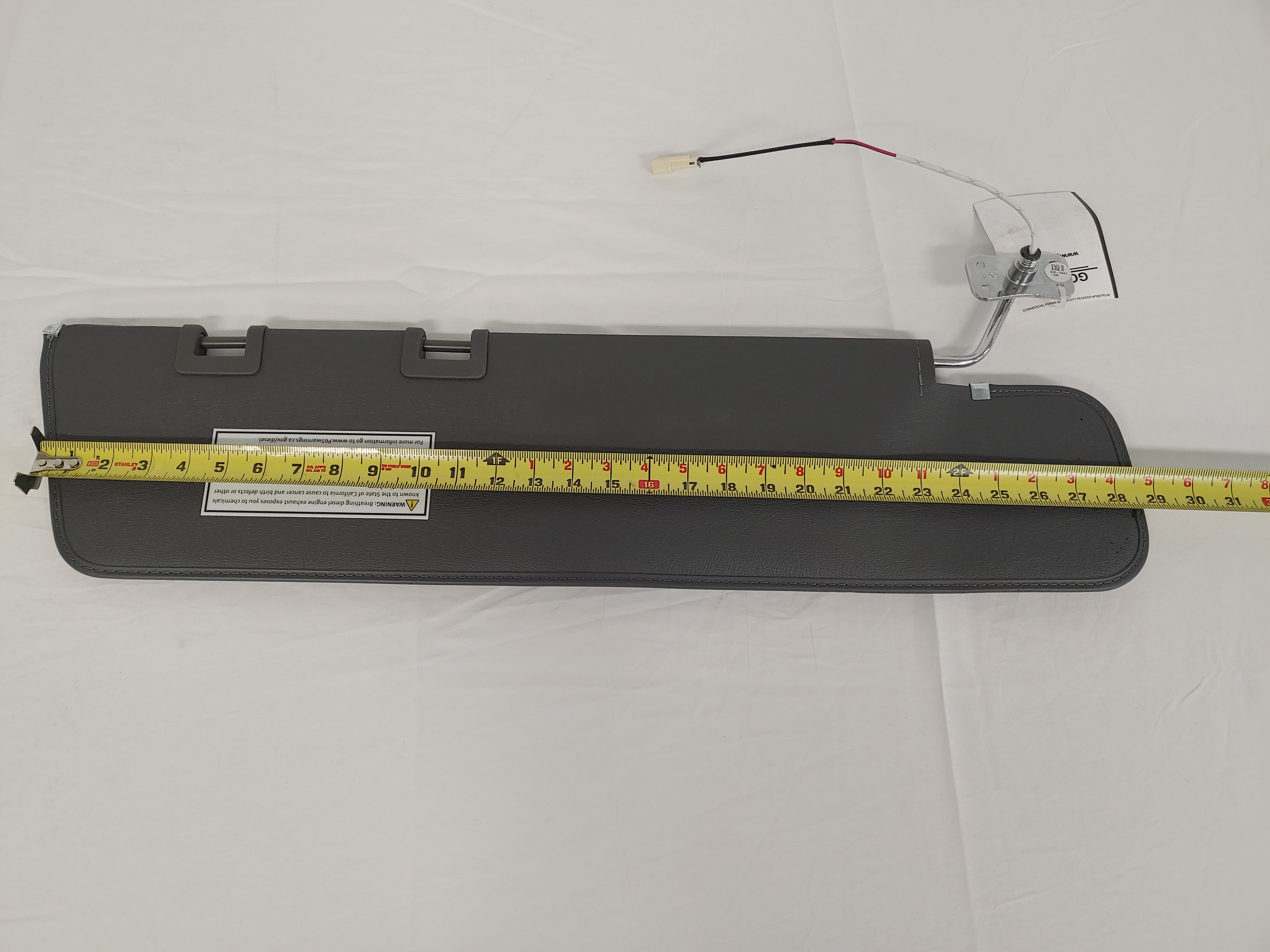 Freightliner LH Interior Sliding Sun Visor - P/N A22-75601-029