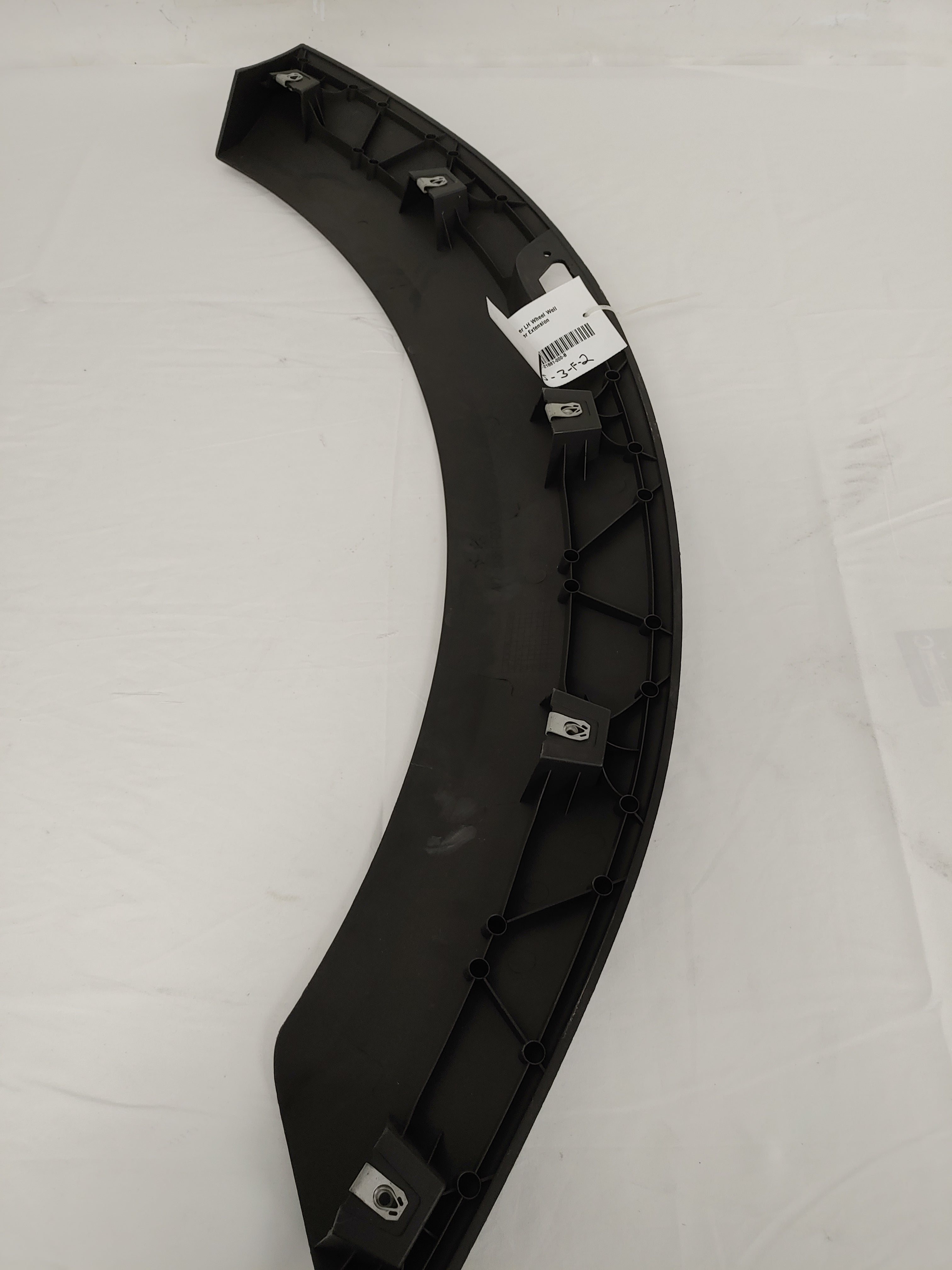 Freightliner LH Wheel Well Fender Extension - P/N A17-21881-000