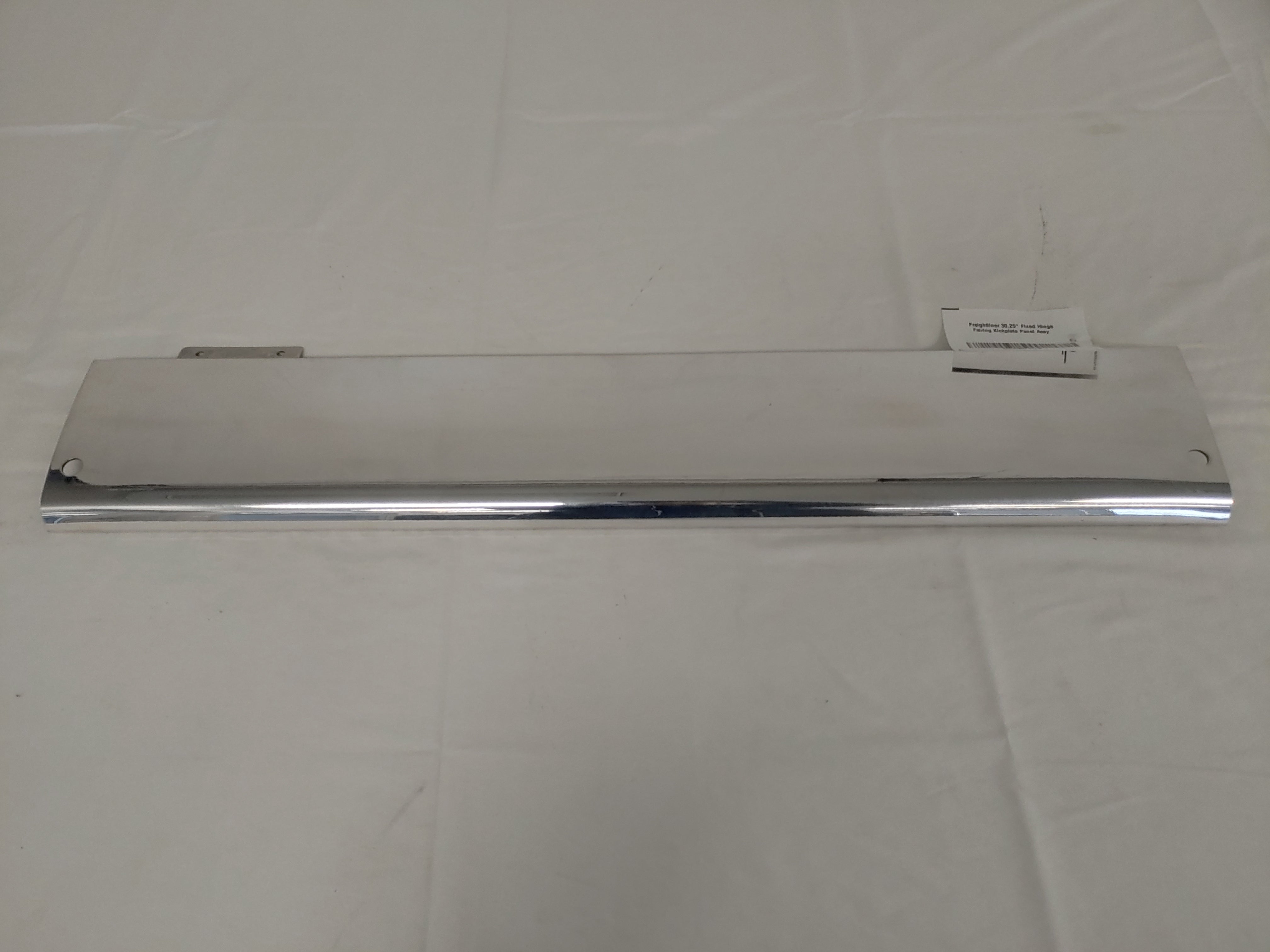 Freightliner 30.25" Fixed Hinge Fairing Kickplate Panel Assy.--A22-62828-011 (4023538155606)