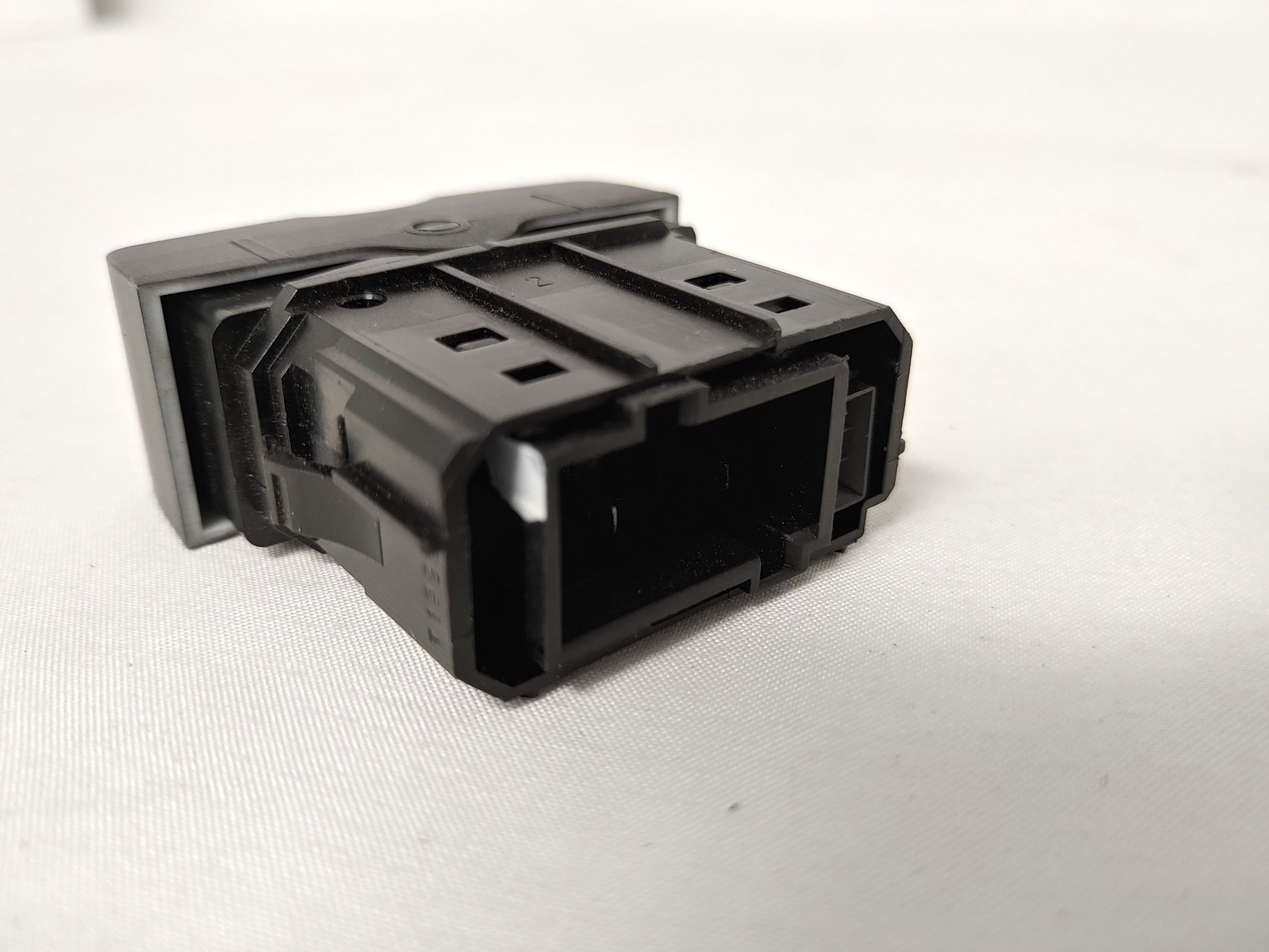 Freightliner Light Test HWD Rocker Switch - P/N A06-53783-824