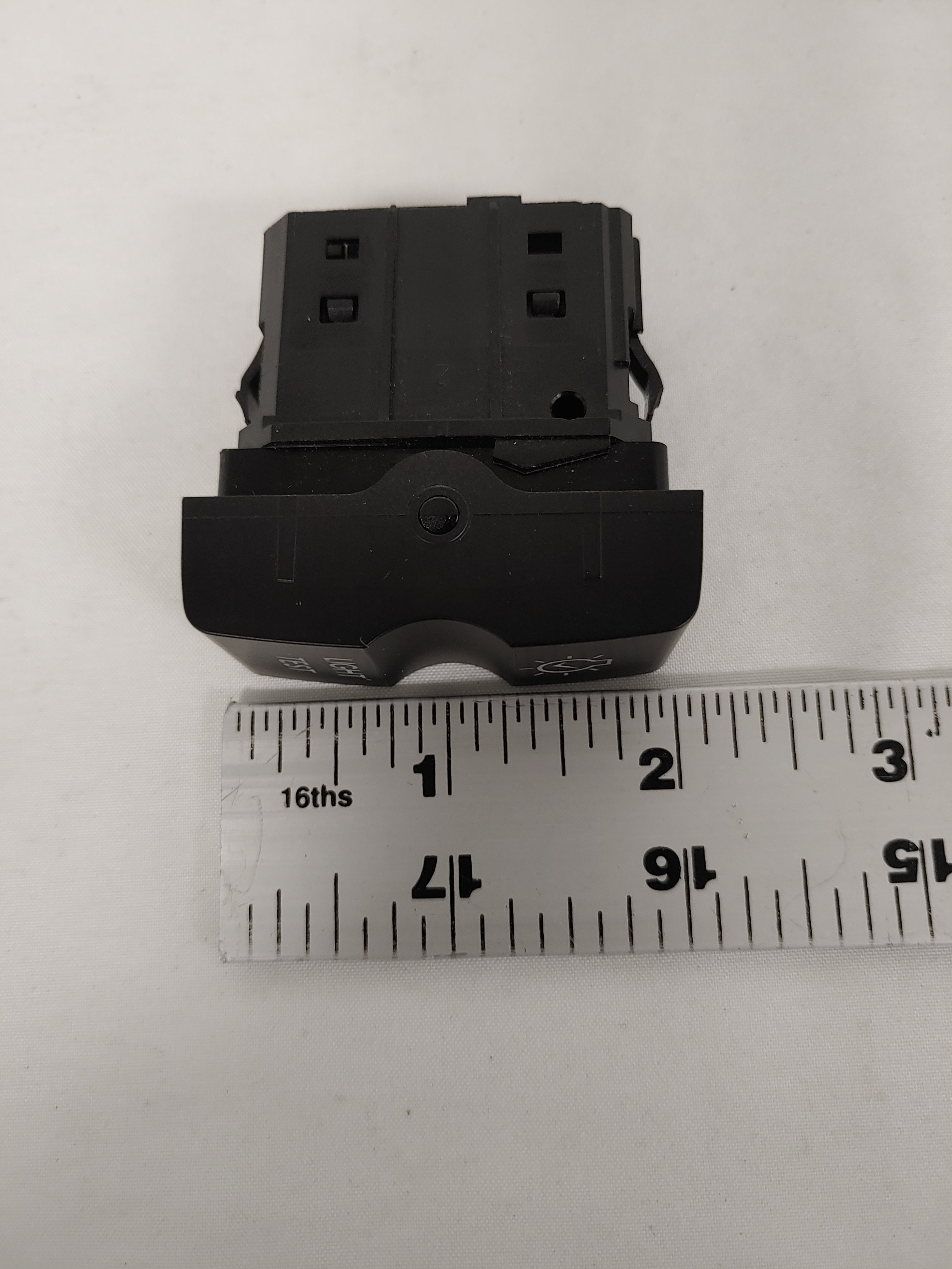 Freightliner Light Test HWD Rocker Switch - P/N A06-53783-824