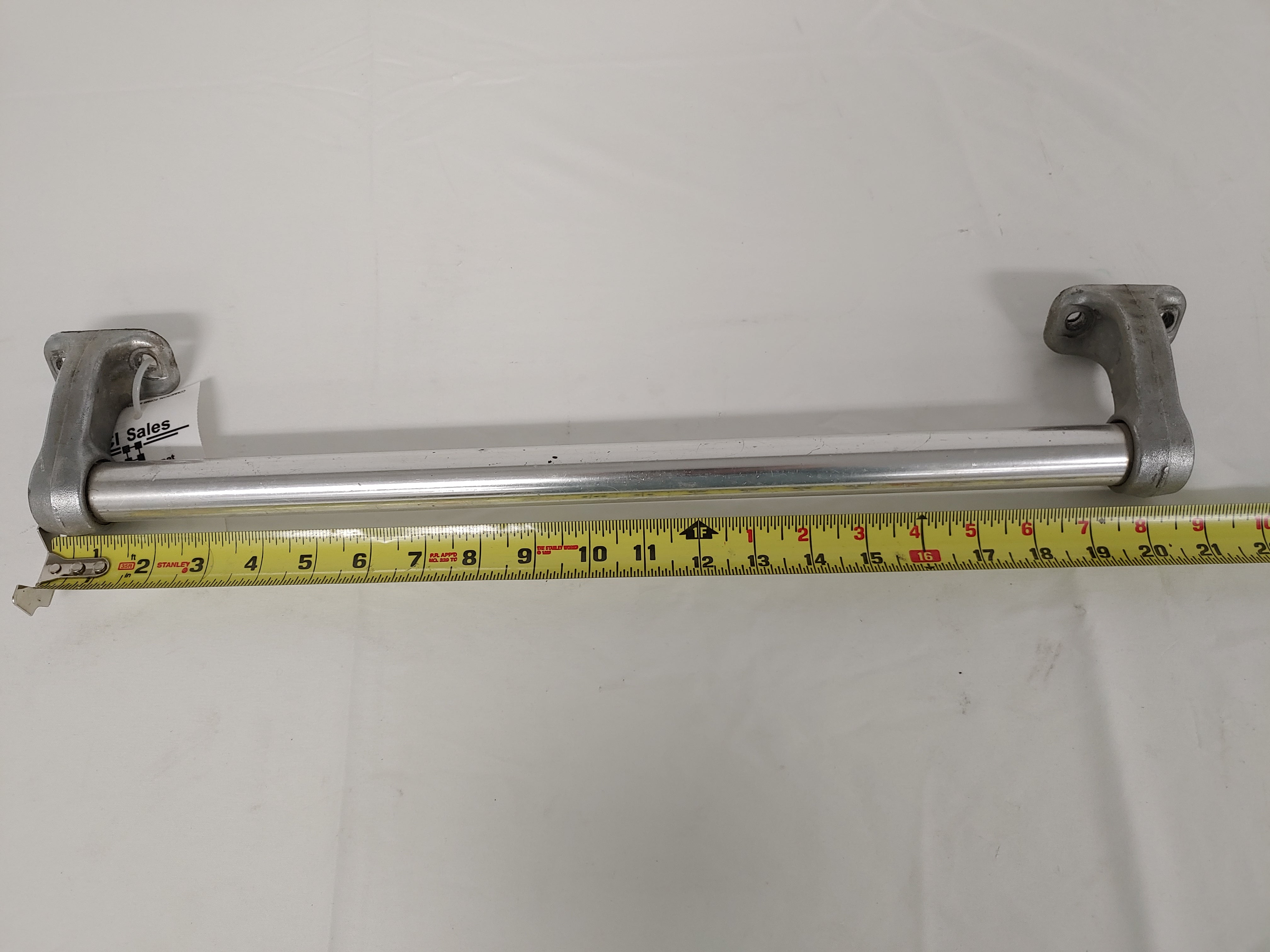 Used 22" FLD Grab Handle (6636539084886)