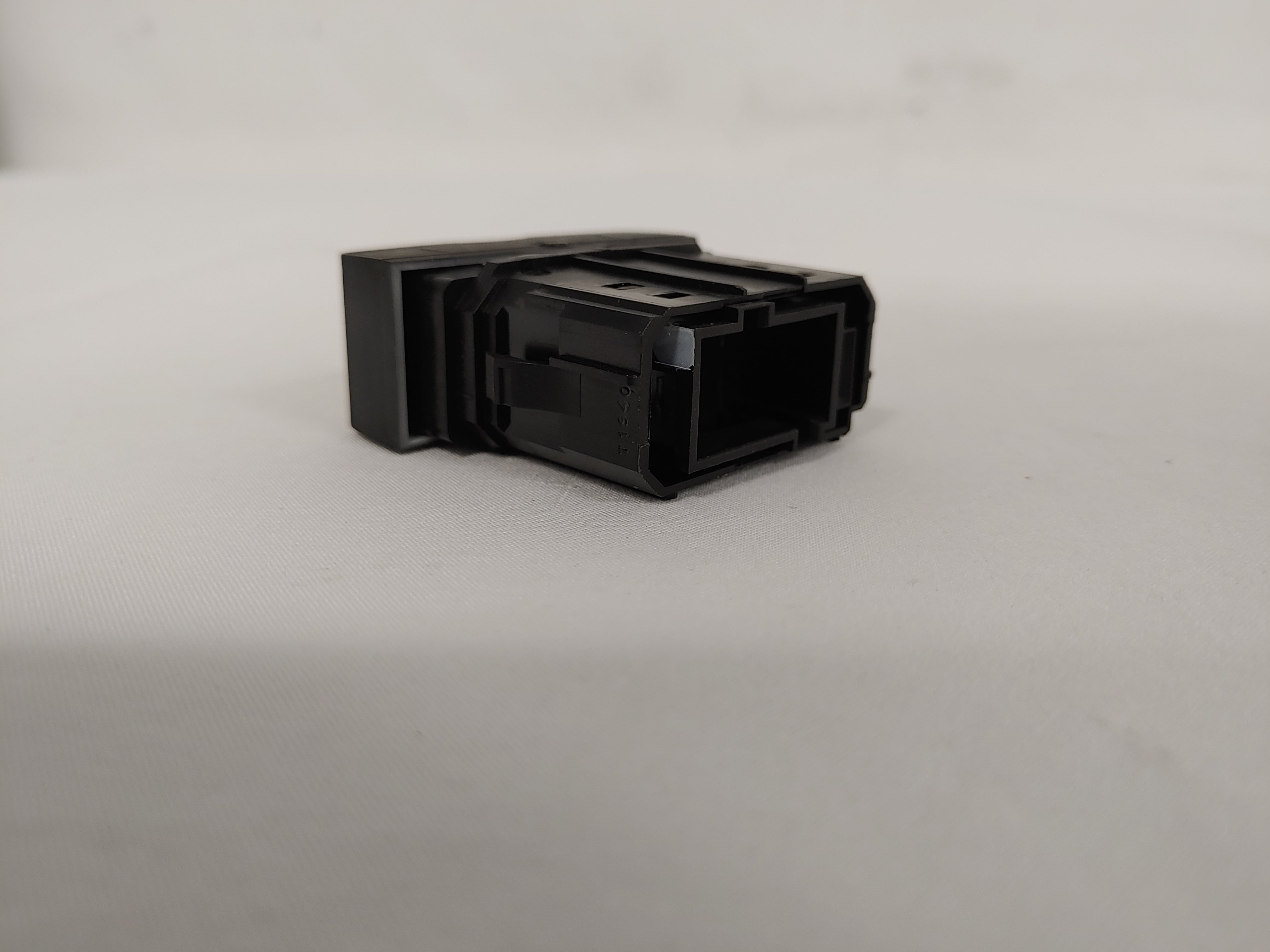 Freightliner Multiplex Engine Brake LO/MED/HI Rocker Switch - P/N: A06-53782-071 (6814109827158)