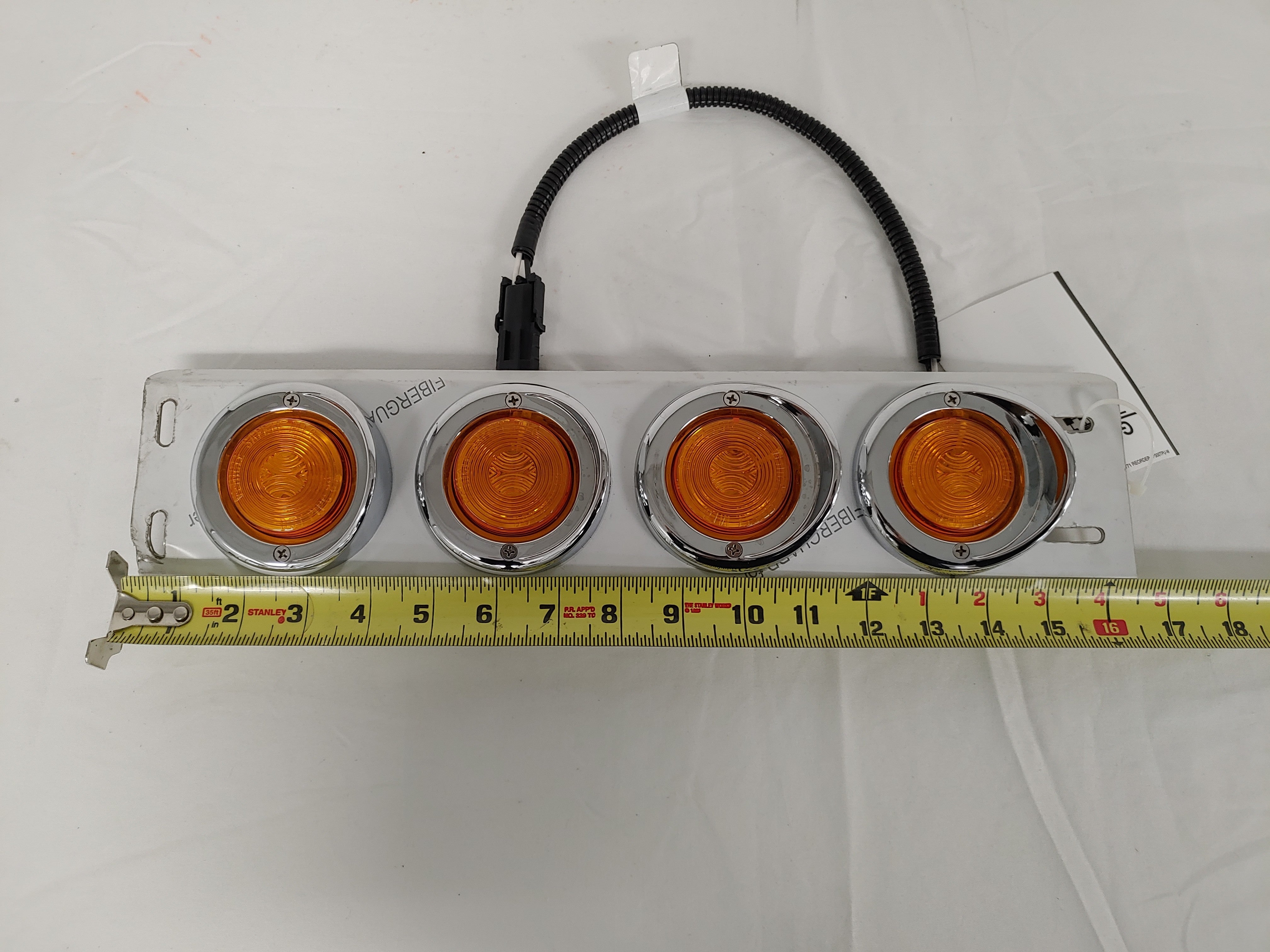 Damaged Dieter's Narrow Panel Light Bar - P/N   A22-65861-000 (8164601135420)