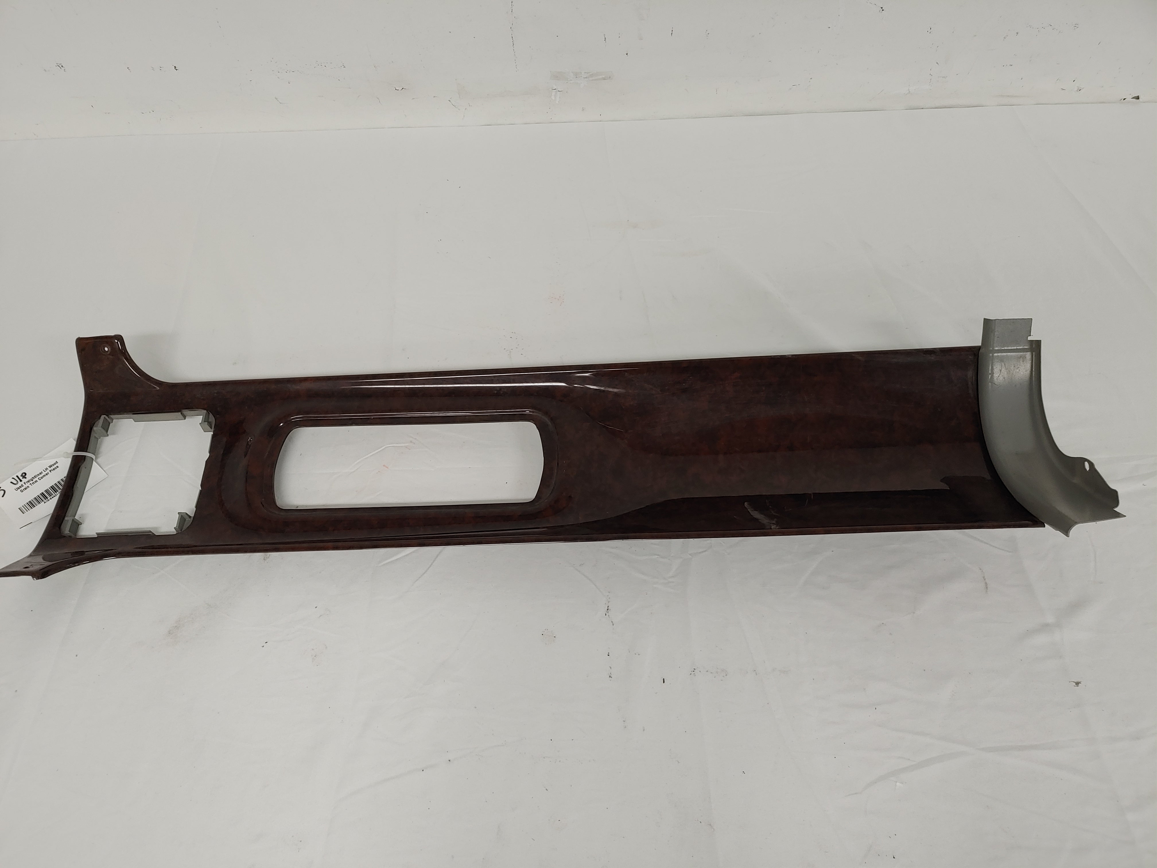 Used Freightliner LH Wood Grain Trim Corner Piece - P/N: A18-64431-000 (3939769876566)