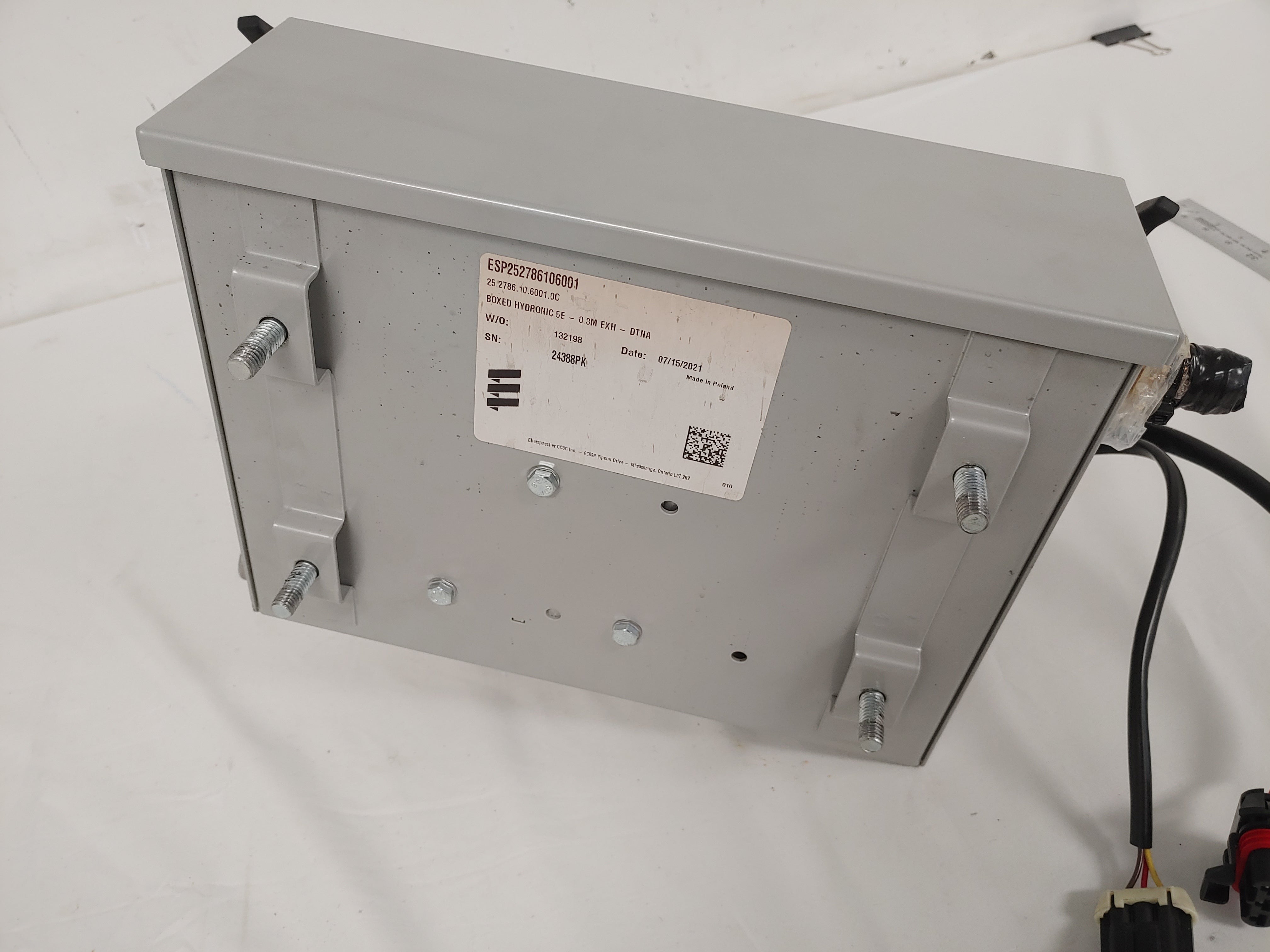 Used Espar Boxed Heater Assy w/ Temp. Controller - P/N  ESP252786106001 (8117523644732)